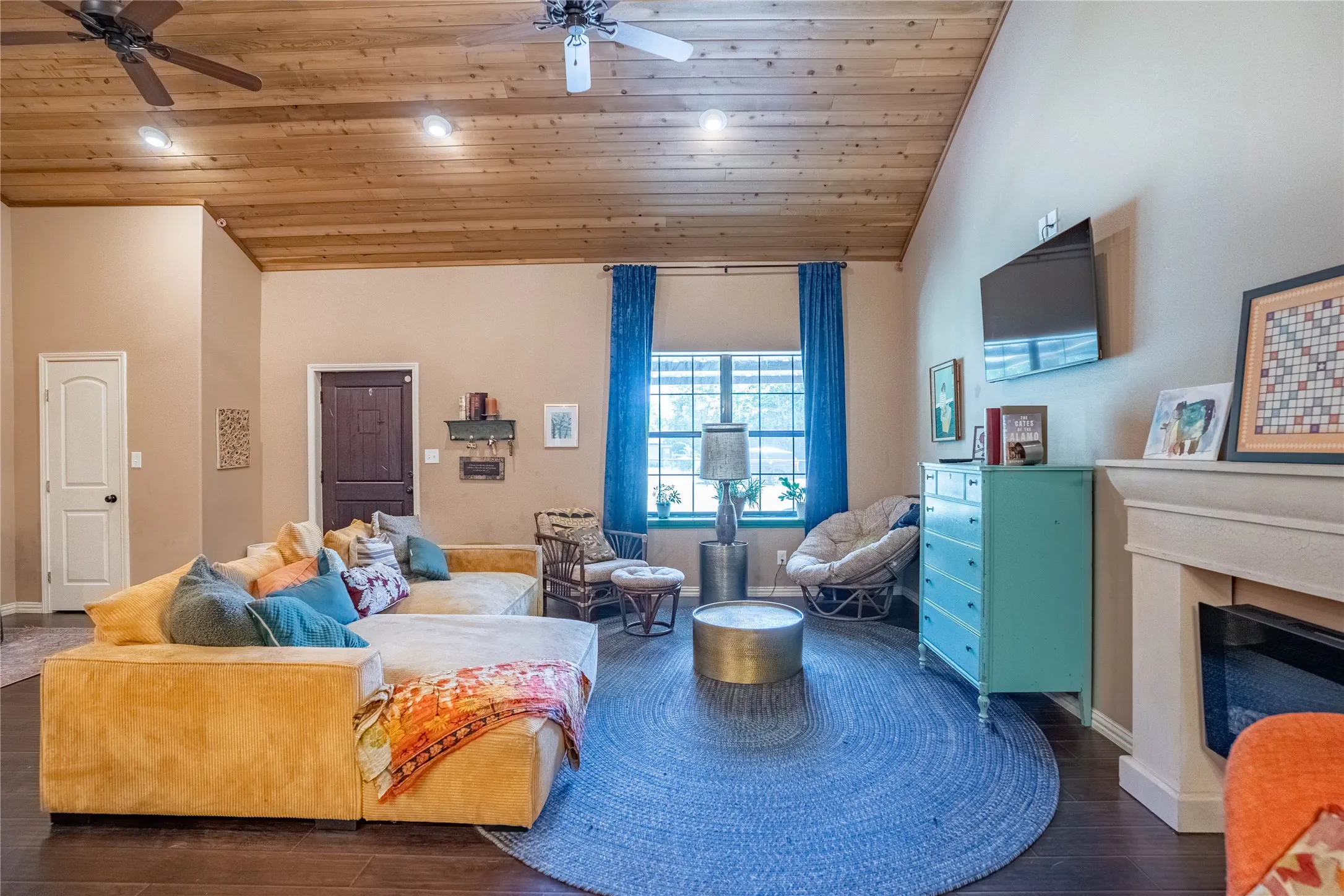 Farm For Sale in Johnson County , 4600 County Road 906, Godley, Texas 76044, 3 Bedroom, 3 Bathroom, 3 Garage spaces, 2,130 Sqft, built in 2016, mls#21317599, Real Estate Agent in Godley, Homes For Sale in Johnson county, Homes For Sale in Godley, Realtor in Godley Texas, Real Estate Brokerage Independent Realty Texas, Luminita Cordes Realtor