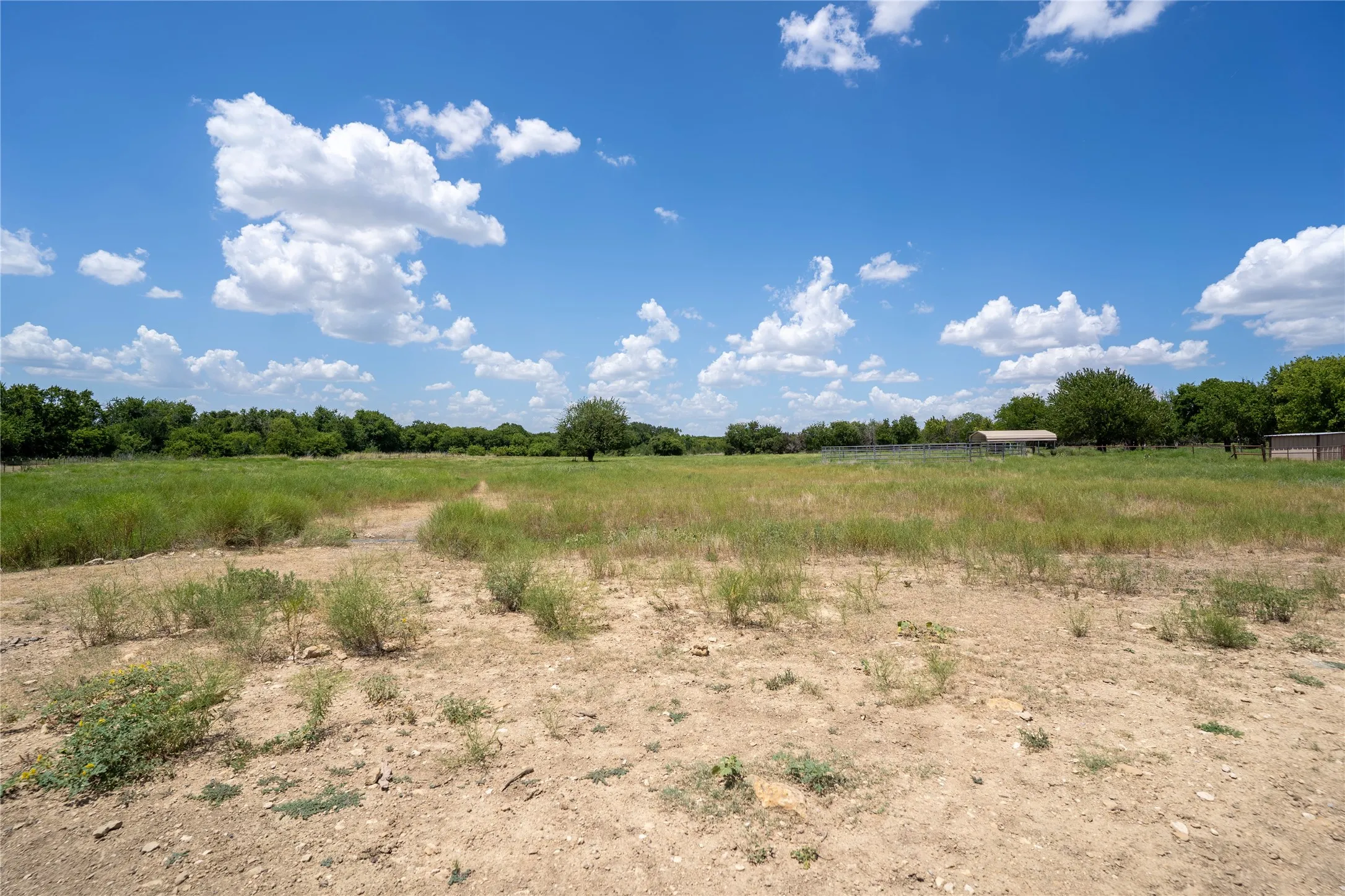 Farm For Sale in Johnson County , 4600 County Road 906, Godley, Texas 76044, 3 Bedroom, 3 Bathroom, 3 Garage spaces, 2,130 Sqft, built in 2016, mls#21317599, Real Estate Agent in Godley, Homes For Sale in Johnson county, Homes For Sale in Godley, Realtor in Godley Texas, Real Estate Brokerage Independent Realty Texas, Luminita Cordes Realtor