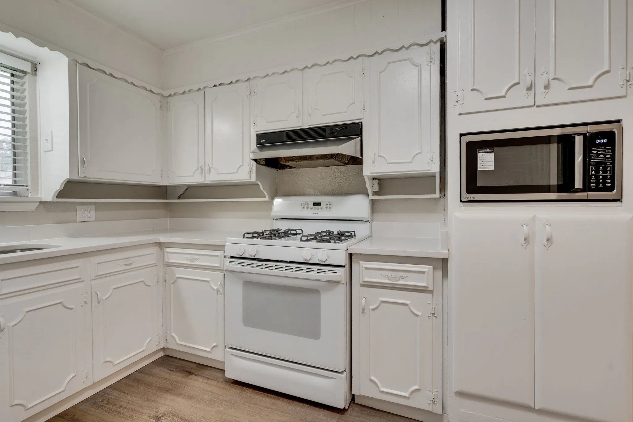 Single Family Residence For Rent in Denton County , 140 Joyce Drive, Argyle, Texas 76226, 3 Bedroom, 2 Bathroom, 1 Garage spaces, 1,696 Sqft, built in 1973, mls#21318027, Real Estate Agent in Argyle, Homes For Rent in Denton county, Homes For Rent in Argyle, Realtor in Argyle Texas, Real Estate Brokerage Independent Realty Texas, Luminita Cordes Realtor