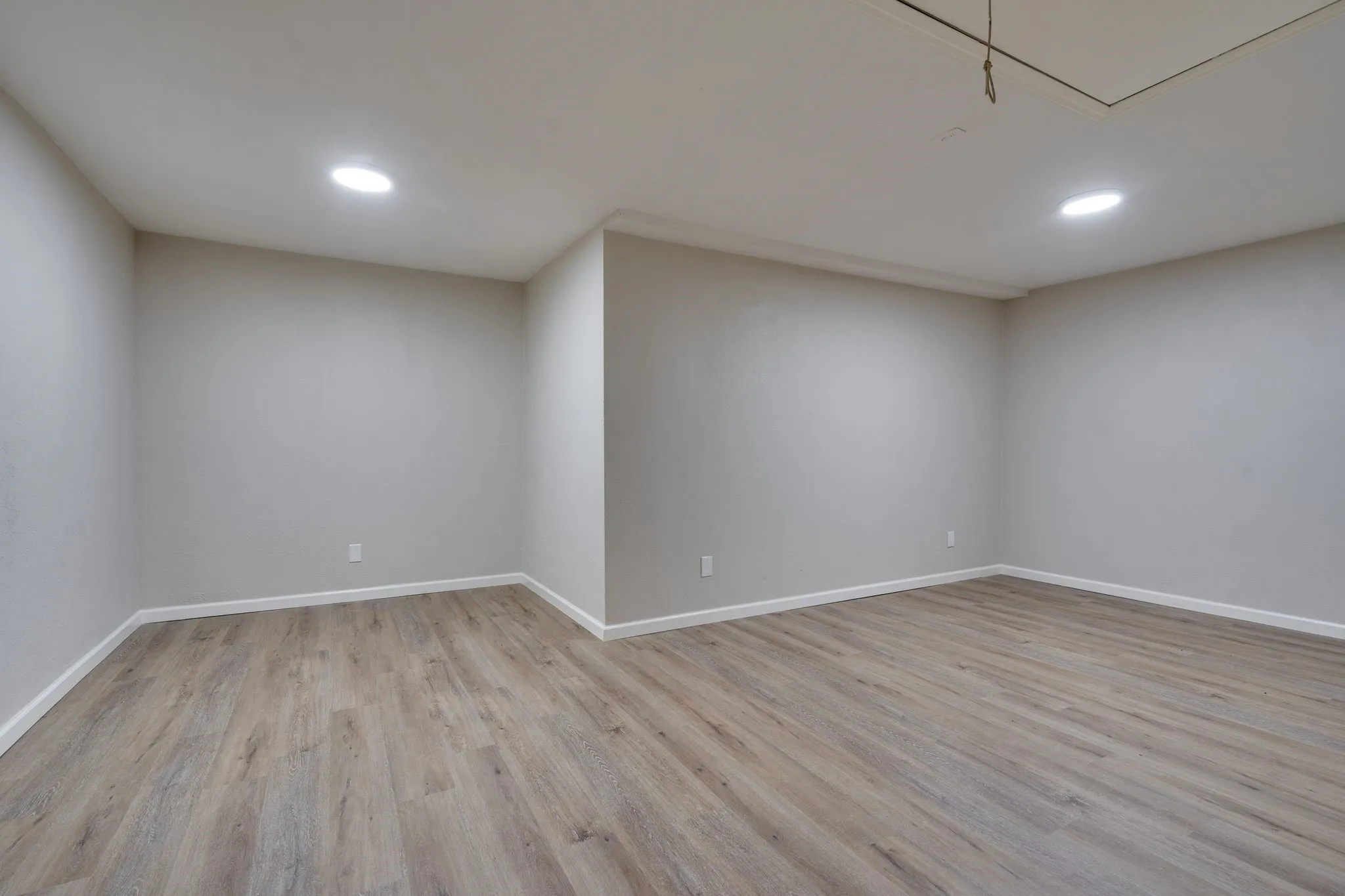 Single Family Residence For Rent in Denton County , 140 Joyce Drive, Argyle, Texas 76226, 3 Bedroom, 2 Bathroom, 1 Garage spaces, 1,696 Sqft, built in 1973, mls#21318027, Real Estate Agent in Argyle, Homes For Rent in Denton county, Homes For Rent in Argyle, Realtor in Argyle Texas, Real Estate Brokerage Independent Realty Texas, Luminita Cordes Realtor
