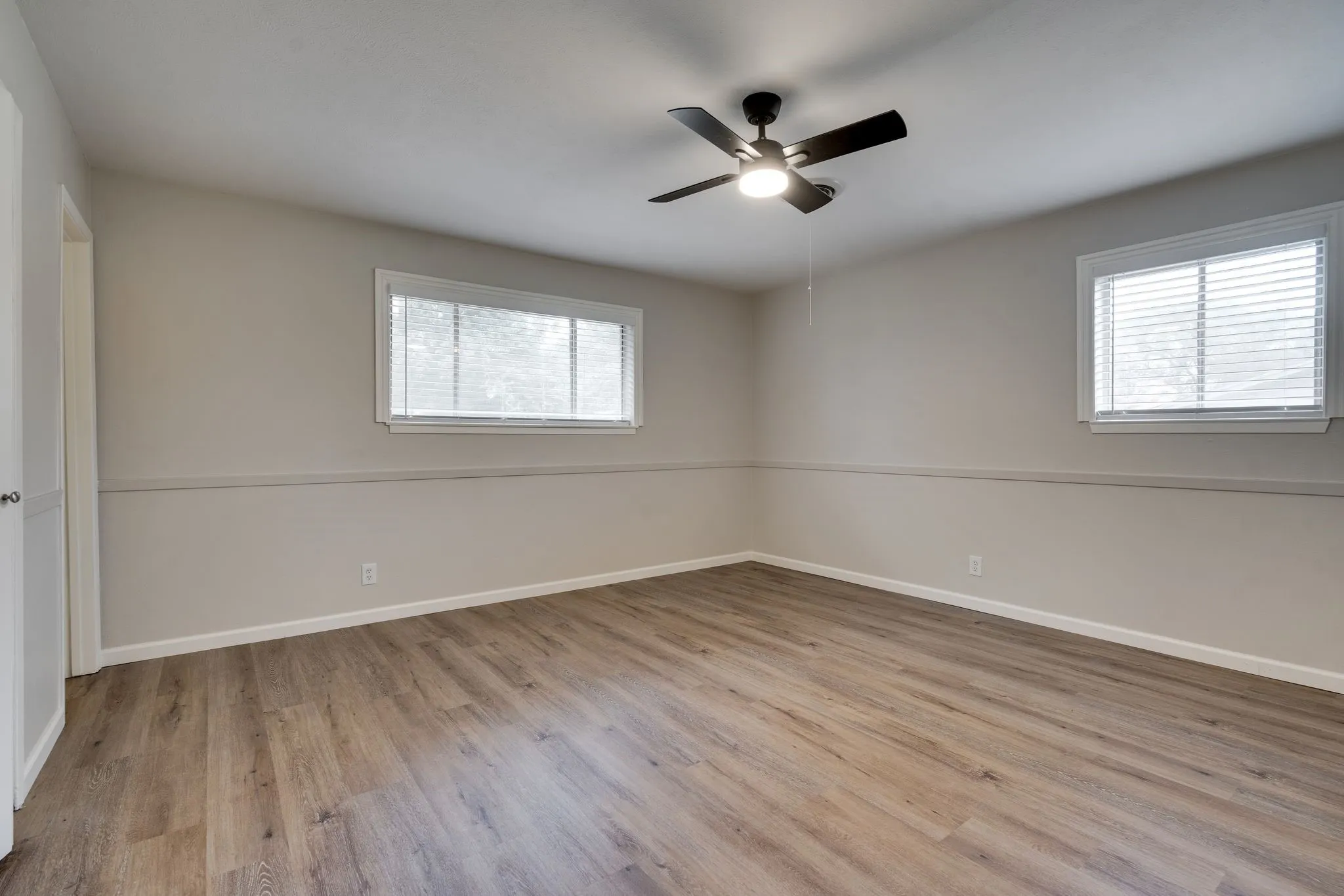 Single Family Residence For Rent in Denton County , 140 Joyce Drive, Argyle, Texas 76226, 3 Bedroom, 2 Bathroom, 1 Garage spaces, 1,696 Sqft, built in 1973, mls#21318027, Real Estate Agent in Argyle, Homes For Rent in Denton county, Homes For Rent in Argyle, Realtor in Argyle Texas, Real Estate Brokerage Independent Realty Texas, Luminita Cordes Realtor