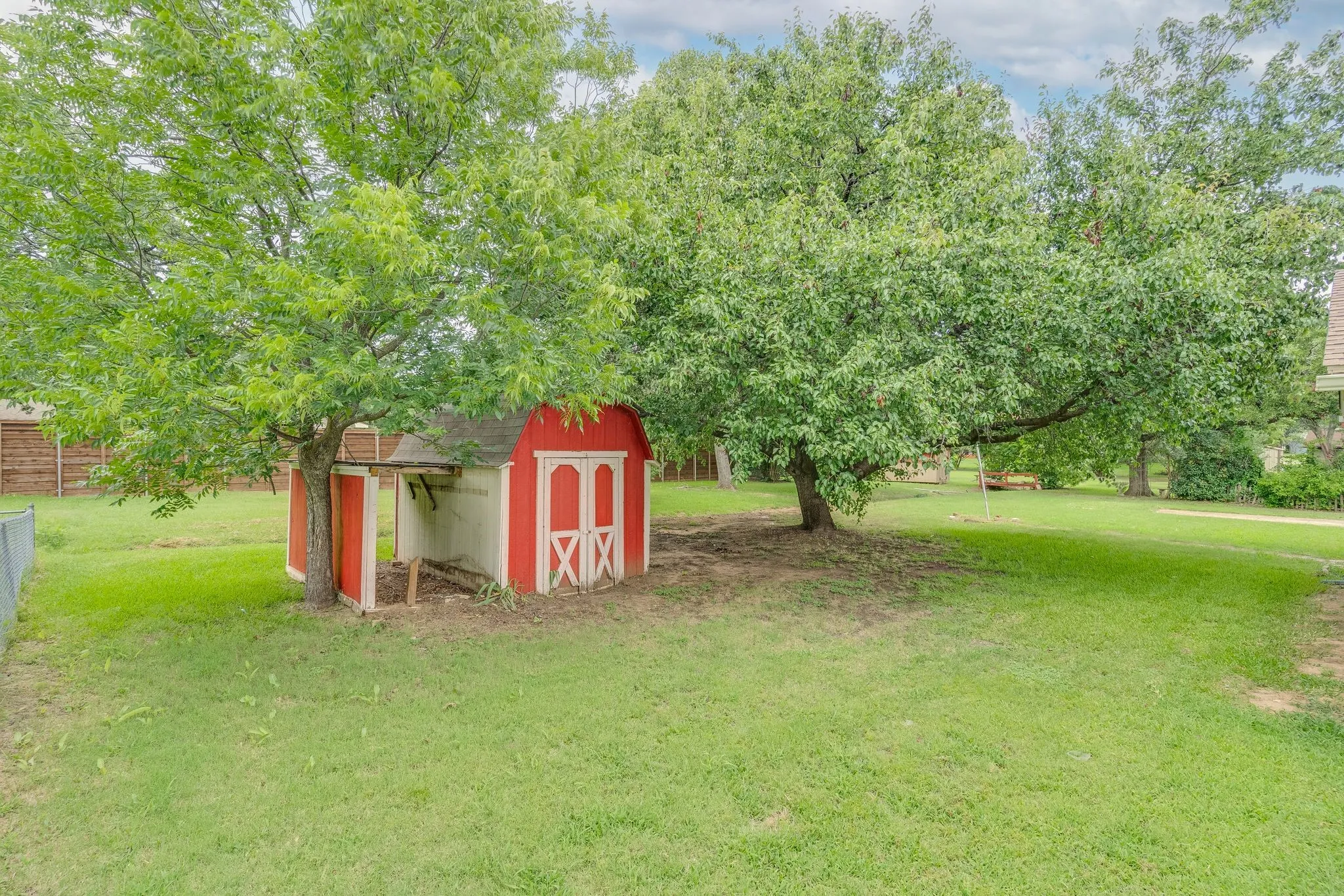 Single Family Residence For Rent in Denton County , 140 Joyce Drive, Argyle, Texas 76226, 3 Bedroom, 2 Bathroom, 1 Garage spaces, 1,696 Sqft, built in 1973, mls#21318027, Real Estate Agent in Argyle, Homes For Rent in Denton county, Homes For Rent in Argyle, Realtor in Argyle Texas, Real Estate Brokerage Independent Realty Texas, Luminita Cordes Realtor