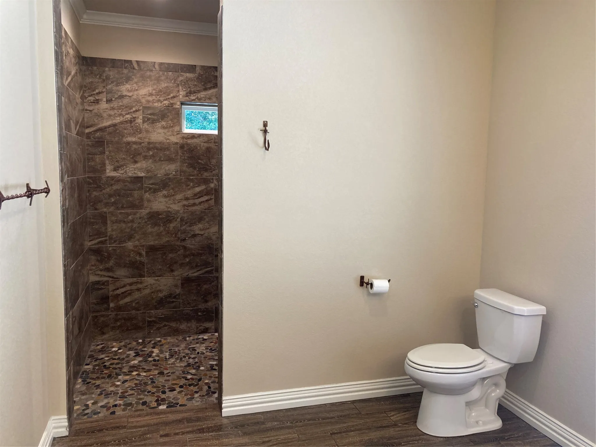 Single Family Residence For Sale in Henderson County , 108 The Lee Way, Gun Barrel City, Texas 75156, 3 Bedroom, 2 Bathroom, 2 Garage spaces, 2,400 Sqft, built in 2019, mls#21316595, Real Estate Agent in Gun Barrel City, Homes For Sale in Henderson county, Homes For Sale in Gun Barrel City, Realtor in Gun Barrel City Texas, Real Estate Brokerage Independent Realty Texas, Luminita Cordes Realtor