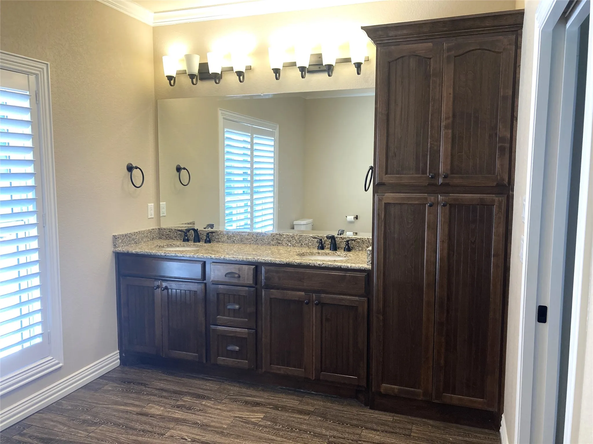 Single Family Residence For Sale in Henderson County , 108 The Lee Way, Gun Barrel City, Texas 75156, 3 Bedroom, 2 Bathroom, 2 Garage spaces, 2,400 Sqft, built in 2019, mls#21316595, Real Estate Agent in Gun Barrel City, Homes For Sale in Henderson county, Homes For Sale in Gun Barrel City, Realtor in Gun Barrel City Texas, Real Estate Brokerage Independent Realty Texas, Luminita Cordes Realtor