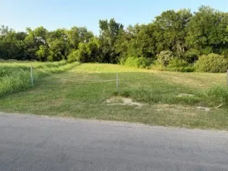 Unimproved Land For Sale in Rockwall County , 891 Lakeside Drive, Rockwall, Texas 75032, 0, 0, Garage spaces, 0 Sqft, built in 0, mls#21317890, Real Estate Agent in Rockwall, Homes For Sale in Rockwall county, Homes For Sale in Rockwall, Realtor in Rockwall Texas, Real Estate Brokerage Independent Realty Texas, Luminita Cordes Realtor