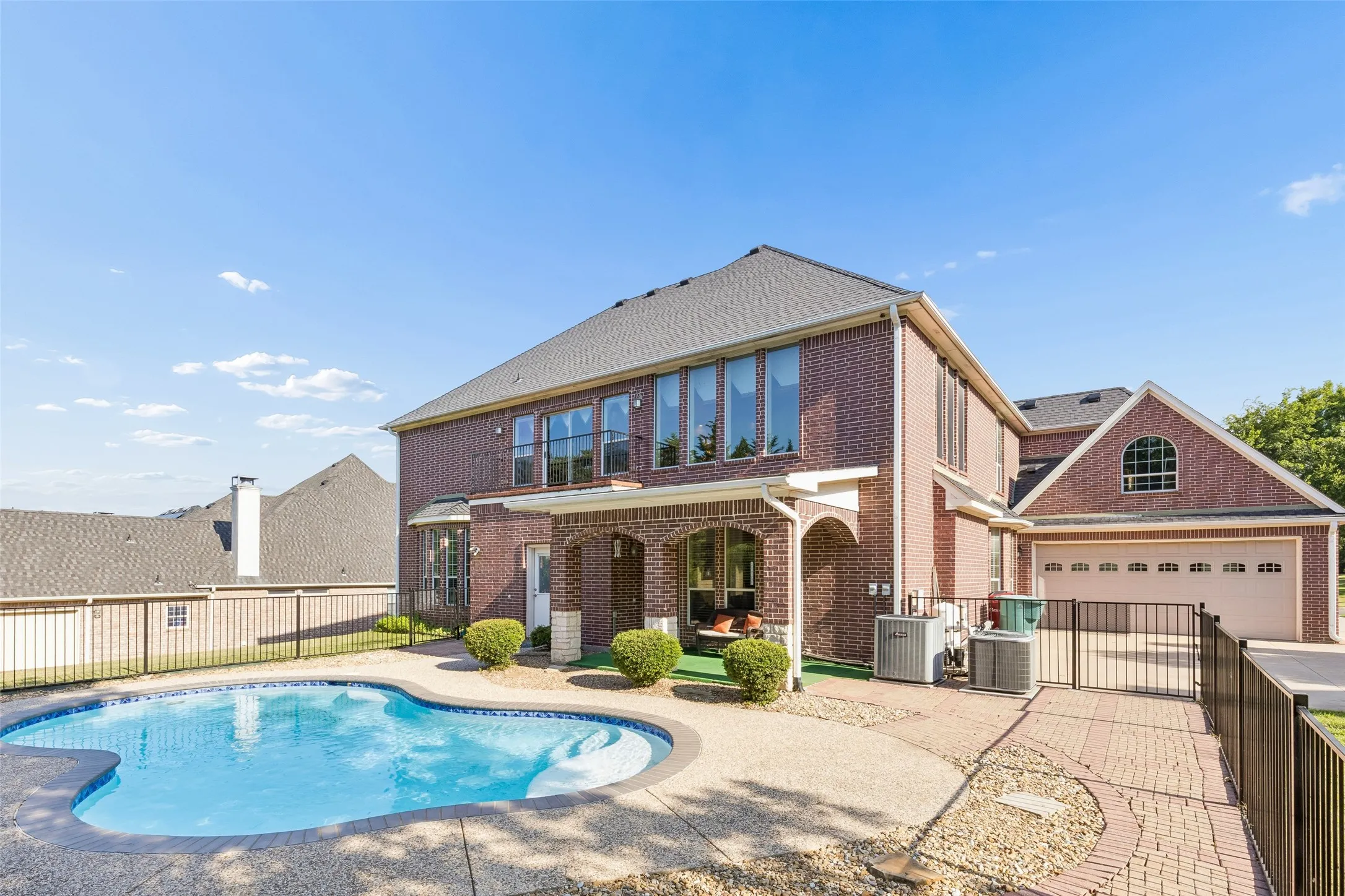 Single Family Residence For Sale in Grayson County , 1803 Verdi Lane, Sherman, Texas 75090, 6 Bedrooms, 5 Bathrooms, 2 Garage spaces, 4,069 Sqft, built in 2007, Price $925,000, mls#21315584, Real Estate Agent in Sherman, Homes For Sale in Grayson county, Homes For Sale in Sherman, Realtor in Sherman Texas, Real Estate Brokerage Independent Realty Texas, Luminita Cordes Realtor