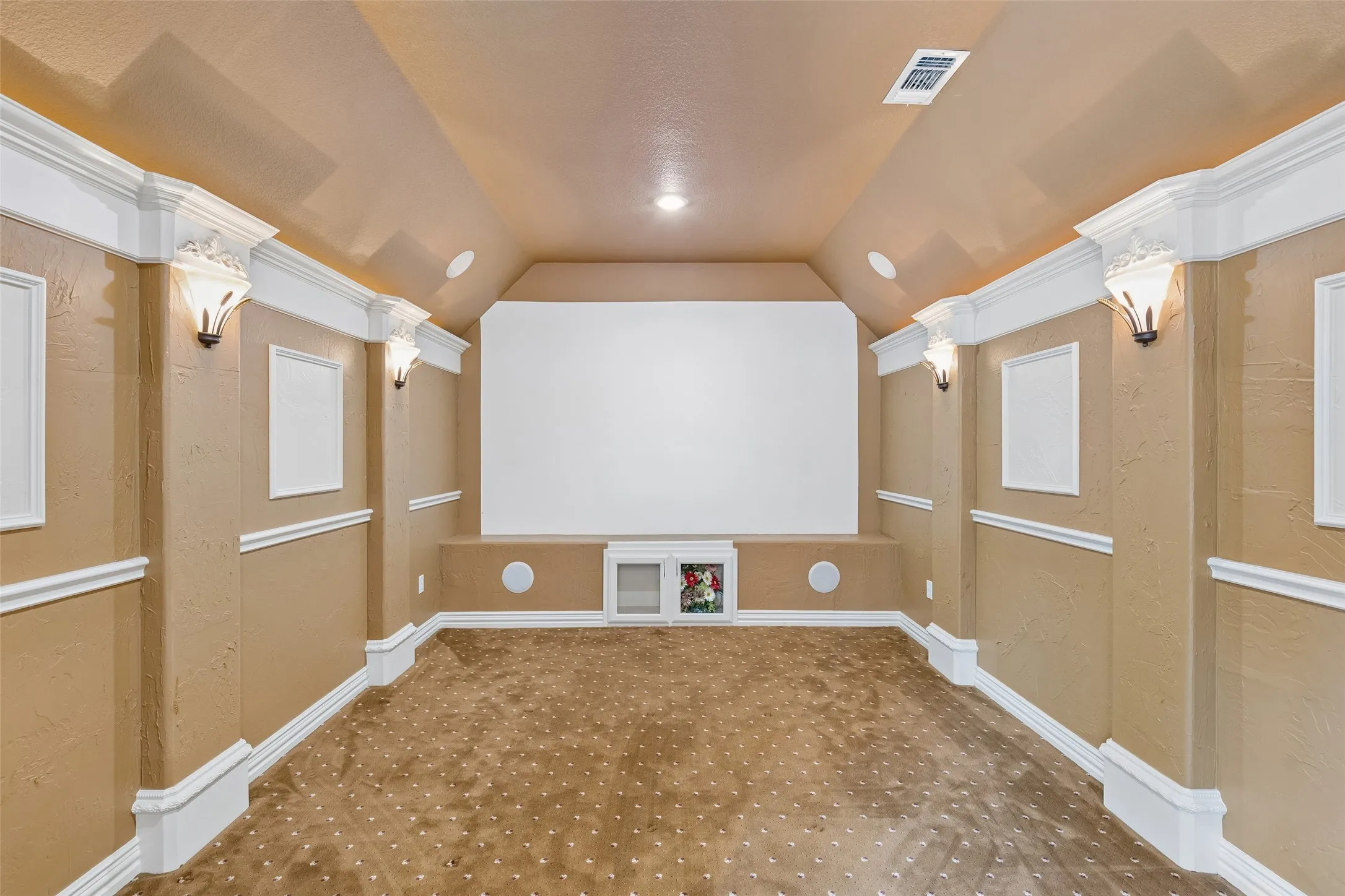 Single Family Residence For Sale in Grayson County , 1803 Verdi Lane, Sherman, Texas 75090, 6 Bedrooms, 5 Bathrooms, 2 Garage spaces, 4,069 Sqft, built in 2007, Price $925,000, mls#21315584, Real Estate Agent in Sherman, Homes For Sale in Grayson county, Homes For Sale in Sherman, Realtor in Sherman Texas, Real Estate Brokerage Independent Realty Texas, Luminita Cordes Realtor