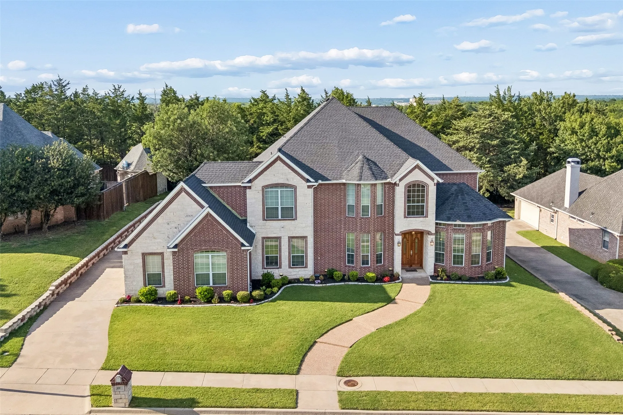 Single Family Residence For Sale in Grayson County , 1803 Verdi Lane, Sherman, Texas 75090, 6 Bedrooms, 5 Bathrooms, 2 Garage spaces, 4,069 Sqft, built in 2007, Price $925,000, mls#21315584, Real Estate Agent in Sherman, Homes For Sale in Grayson county, Homes For Sale in Sherman, Realtor in Sherman Texas, Real Estate Brokerage Independent Realty Texas, Luminita Cordes Realtor