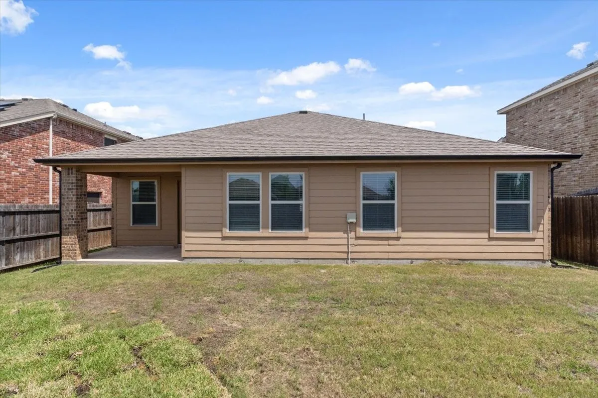 Single Family Residence For Rent in Collin County , 803 Quartz Trail, Princeton, Texas 75407, 4 Bedroom, 2 Bathroom, 2 Garage spaces, 1,587 Sqft, built in 2017, mls#21255211, Real Estate Agent in Princeton, Homes For Rent in Collin county, Homes For Rent in Princeton, Realtor in Princeton Texas, Real Estate Brokerage Independent Realty Texas, Luminita Cordes Realtor