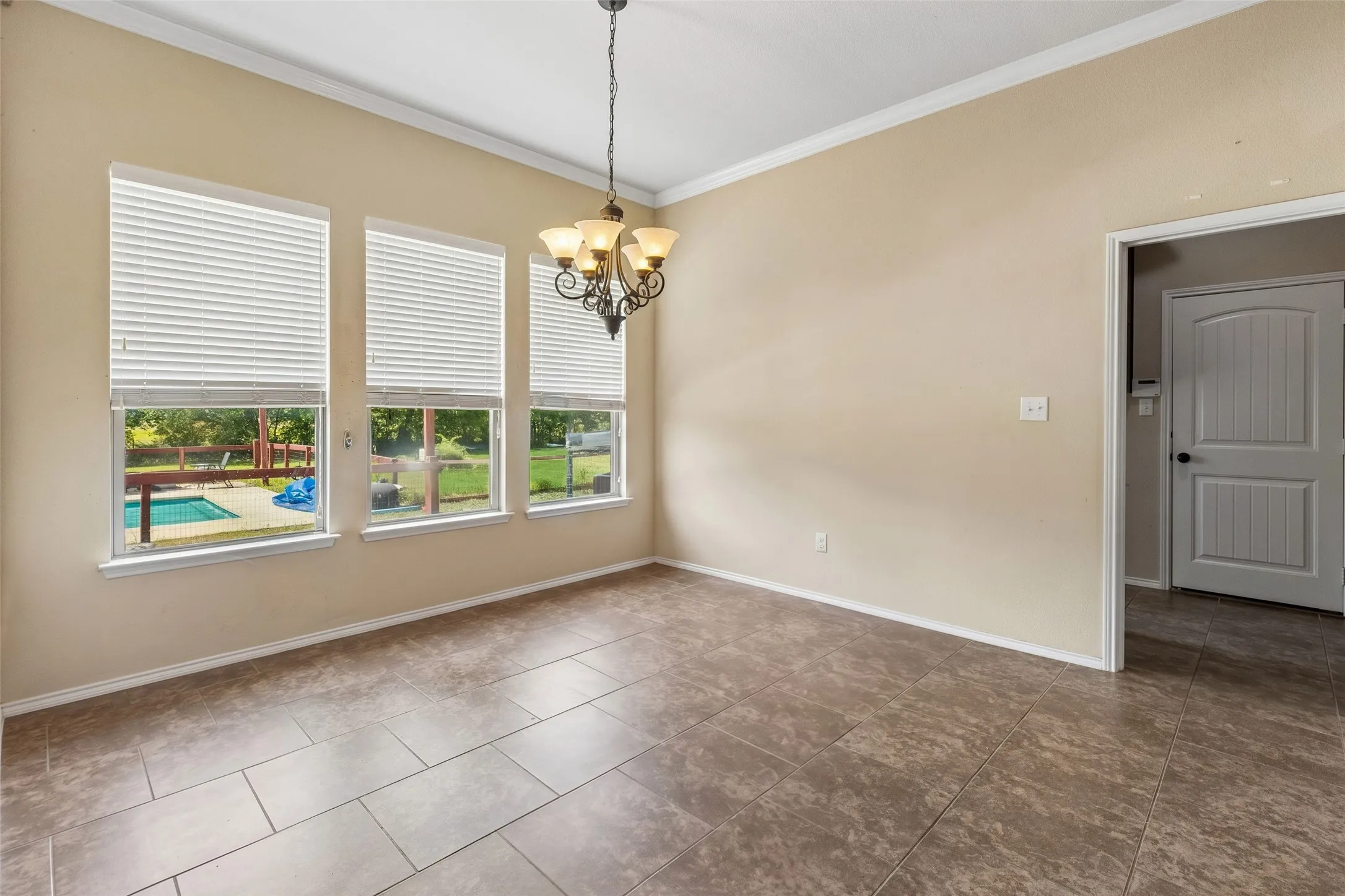 Single Family Residence For Sale in Collin County , 2515 Jessica Way Lane, Royse City, Texas 75189, 4 Bedroom, 2 Bathroom, 3 Garage spaces, 2,862 Sqft, built in 2015, mls#21314301, Real Estate Agent in Royse City, Homes For Sale in Collin county, Homes For Sale in Royse City, Realtor in Royse City Texas, Real Estate Brokerage Independent Realty Texas, Luminita Cordes Realtor