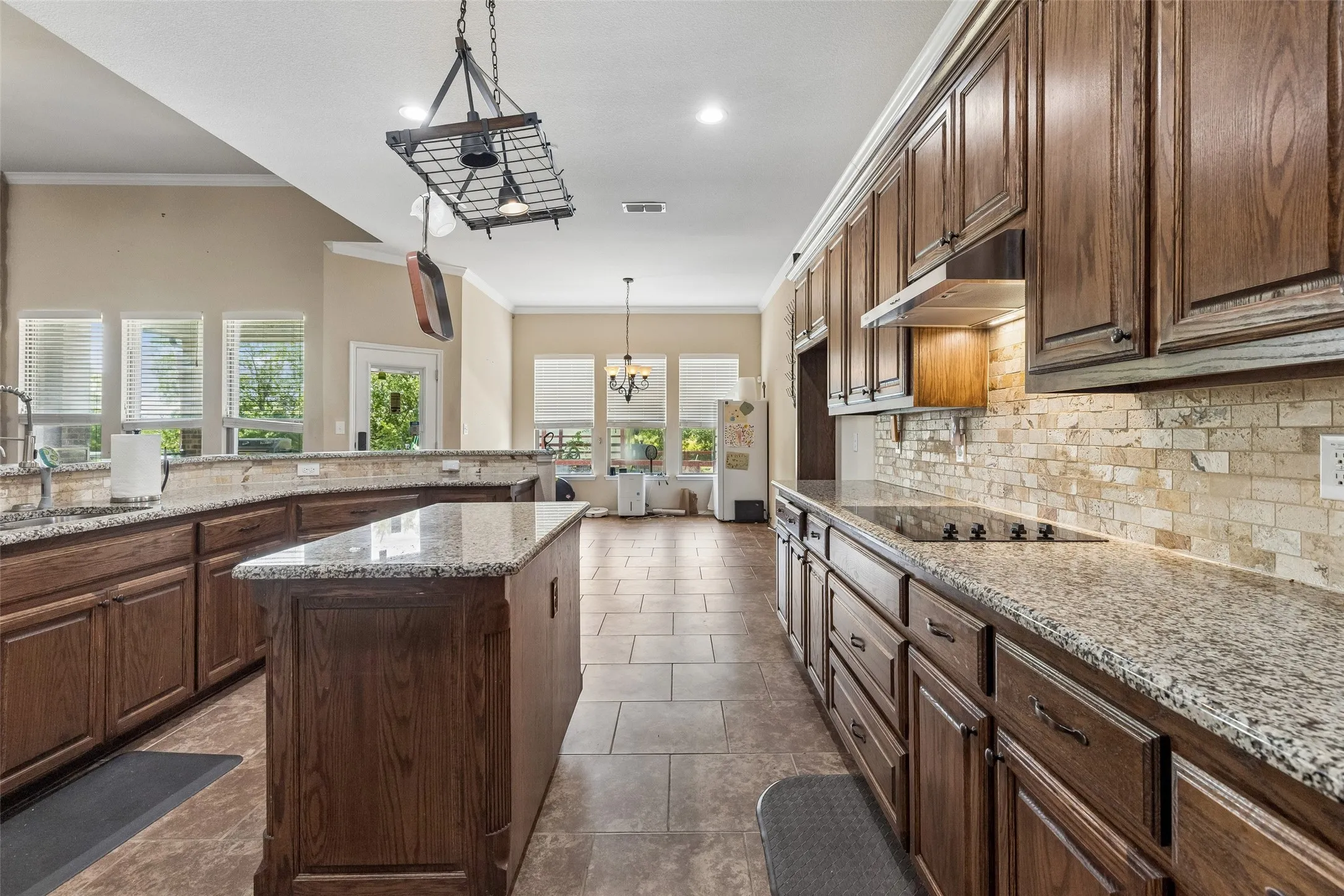 Single Family Residence For Sale in Collin County , 2515 Jessica Way Lane, Royse City, Texas 75189, 4 Bedroom, 2 Bathroom, 3 Garage spaces, 2,862 Sqft, built in 2015, mls#21314301, Real Estate Agent in Royse City, Homes For Sale in Collin county, Homes For Sale in Royse City, Realtor in Royse City Texas, Real Estate Brokerage Independent Realty Texas, Luminita Cordes Realtor