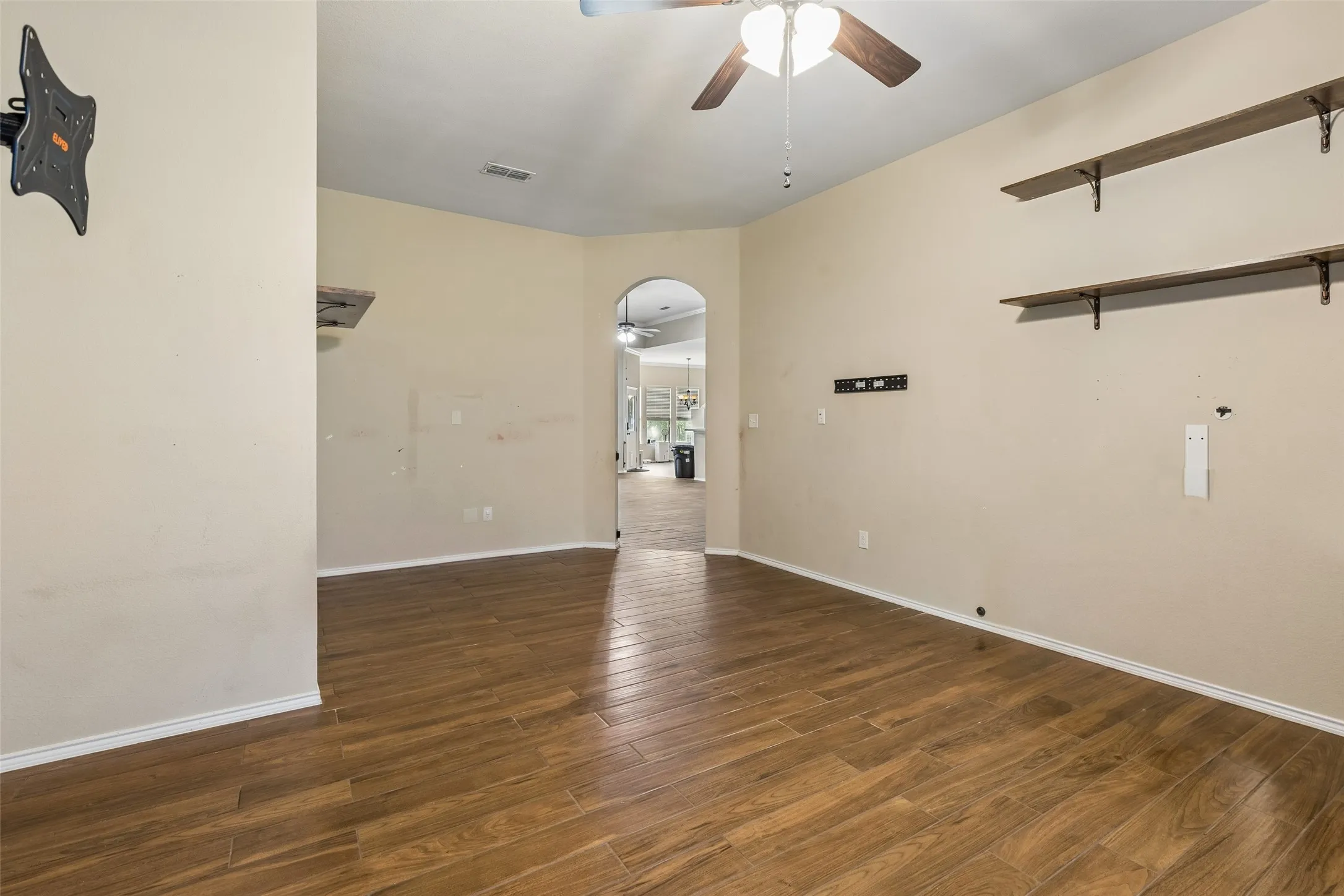 Single Family Residence For Sale in Collin County , 2515 Jessica Way Lane, Royse City, Texas 75189, 4 Bedroom, 2 Bathroom, 3 Garage spaces, 2,862 Sqft, built in 2015, mls#21314301, Real Estate Agent in Royse City, Homes For Sale in Collin county, Homes For Sale in Royse City, Realtor in Royse City Texas, Real Estate Brokerage Independent Realty Texas, Luminita Cordes Realtor