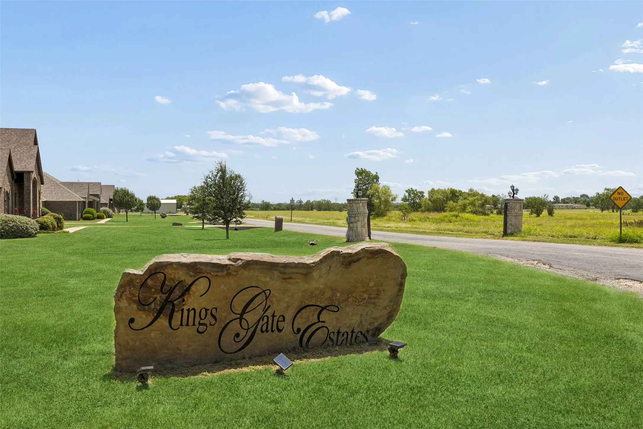 Single Family Residence For Sale in Collin County , 2515 Jessica Way Lane, Royse City, Texas 75189, 4 Bedroom, 2 Bathroom, 3 Garage spaces, 2,862 Sqft, built in 2015, mls#21314301, Real Estate Agent in Royse City, Homes For Sale in Collin county, Homes For Sale in Royse City, Realtor in Royse City Texas, Real Estate Brokerage Independent Realty Texas, Luminita Cordes Realtor
