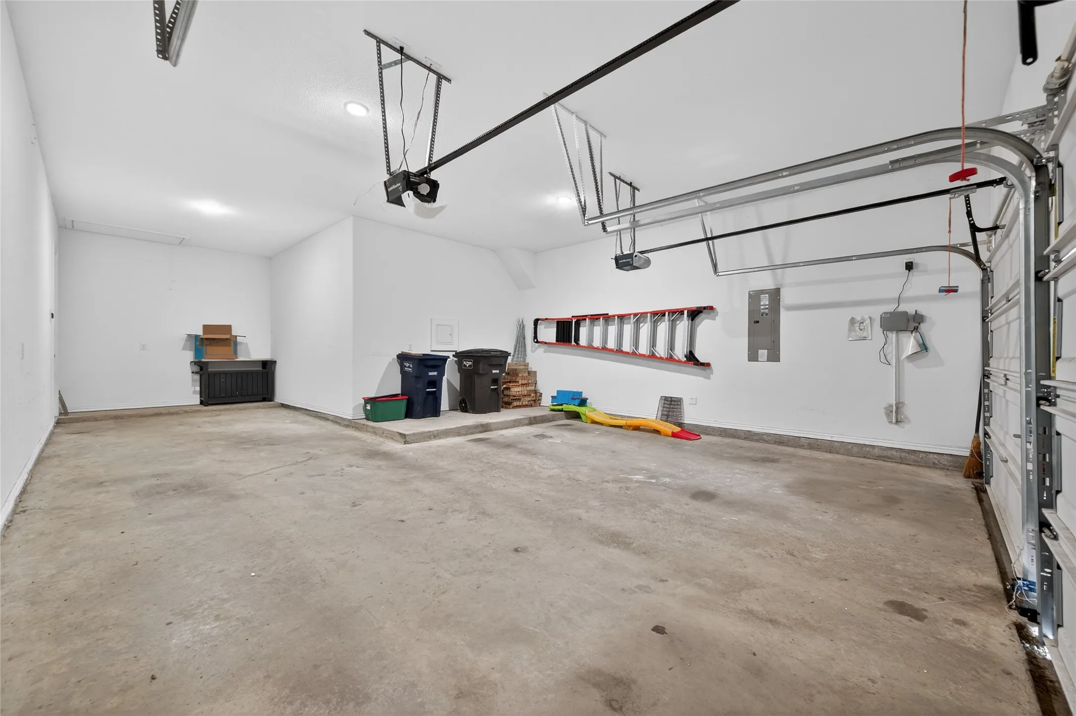 3 car tandem garage with extra storage