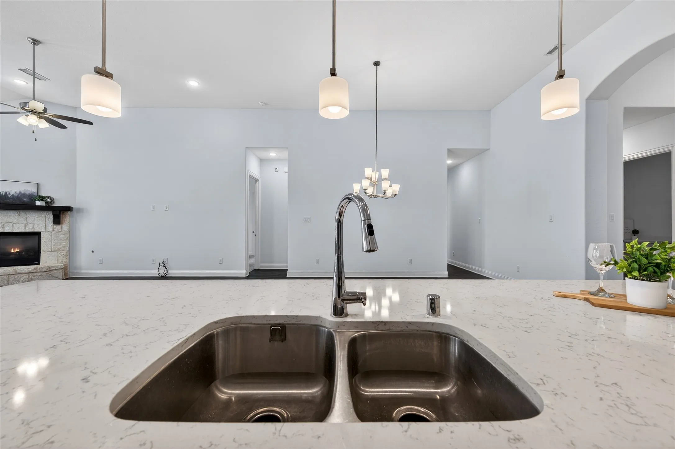 Single Family Residence For Sale in Tarrant County , 7457 Pondview Lane, Fort Worth, Texas 76123, 4 Bedroom, 3 Bathroom, 3 Garage spaces, 3,284 Sqft, built in 2019, mls#21317268, Real Estate Agent in Fort Worth, Homes For Sale in Tarrant county, Homes For Sale in Fort Worth, Realtor in Fort Worth Texas, Real Estate Brokerage Independent Realty Texas, Luminita Cordes Realtor