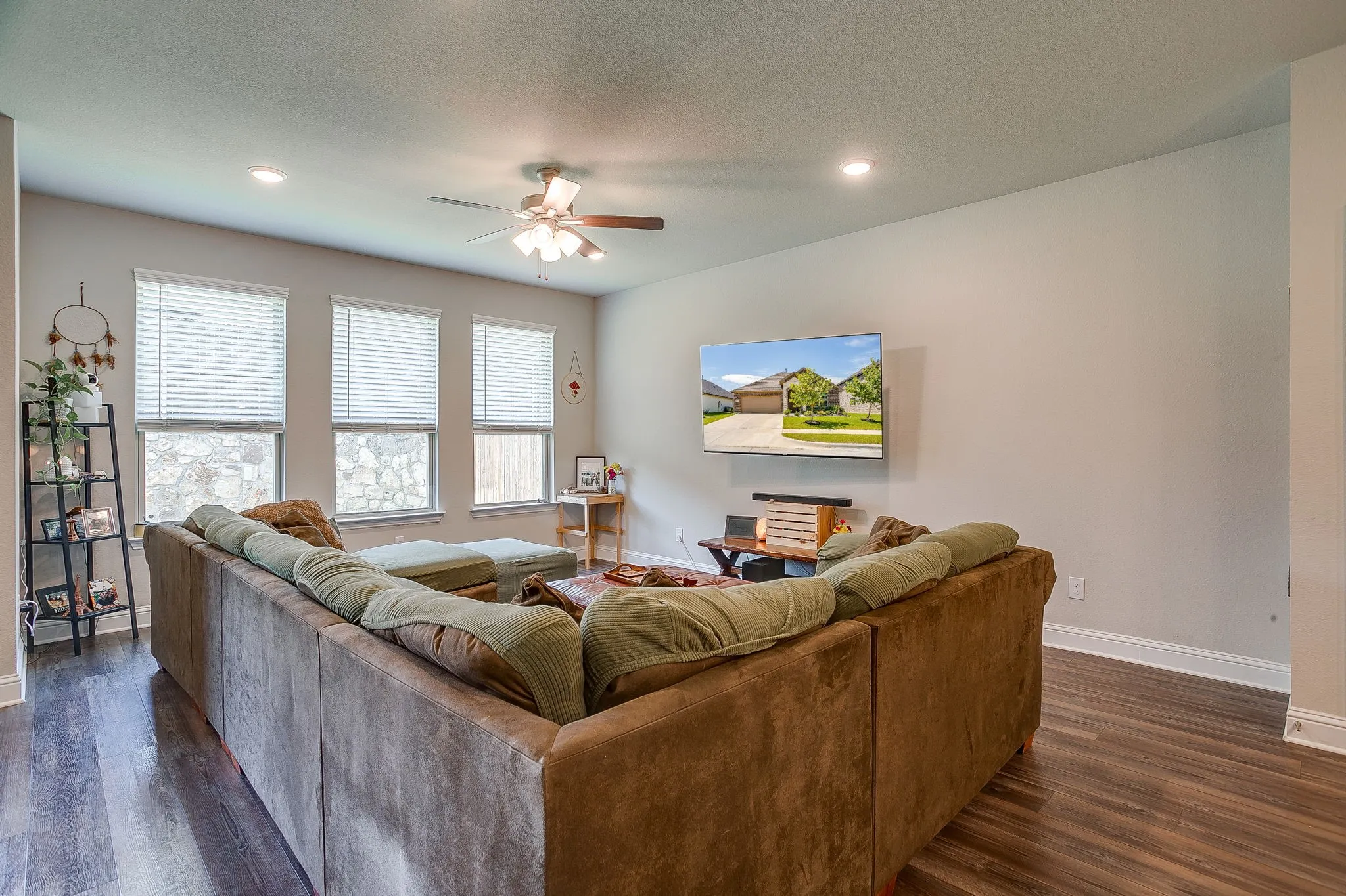 Single Family Residence For Sale in Johnson County , 8225 Manx Point, Godley, Texas 76044, 3 Bedroom, 2 Bathroom, 2 Garage spaces, 2,009 Sqft, built in 2023, mls#21312106, Real Estate Agent in Godley, Homes For Sale in Johnson county, Homes For Sale in Godley, Realtor in Godley Texas, Real Estate Brokerage Independent Realty Texas, Luminita Cordes Realtor