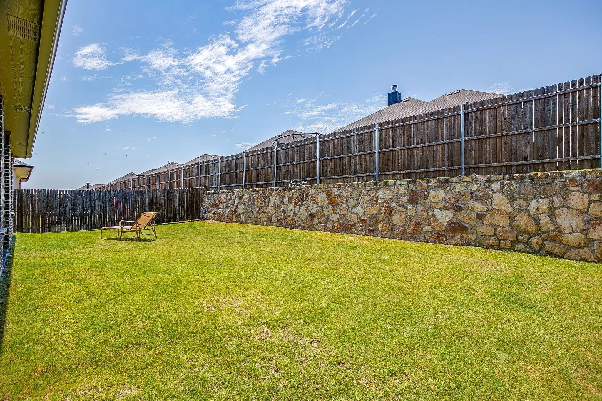 Single Family Residence For Sale in Johnson County , 8225 Manx Point, Godley, Texas 76044, 3 Bedroom, 2 Bathroom, 2 Garage spaces, 2,009 Sqft, built in 2023, mls#21312106, Real Estate Agent in Godley, Homes For Sale in Johnson county, Homes For Sale in Godley, Realtor in Godley Texas, Real Estate Brokerage Independent Realty Texas, Luminita Cordes Realtor