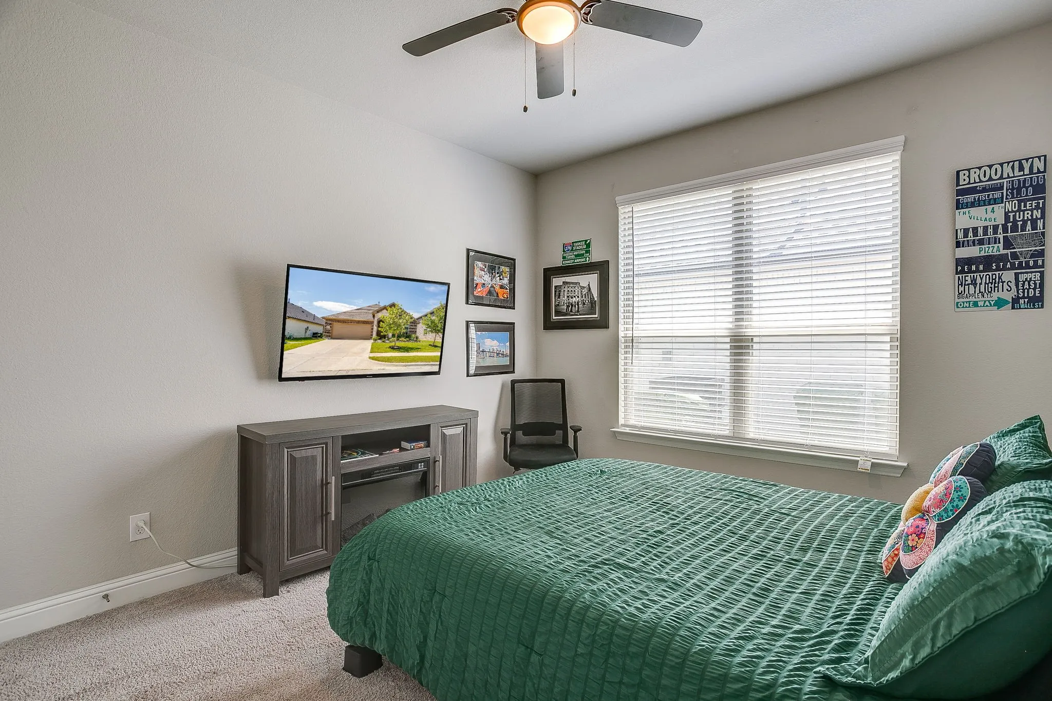 Single Family Residence For Sale in Johnson County , 8225 Manx Point, Godley, Texas 76044, 3 Bedroom, 2 Bathroom, 2 Garage spaces, 2,009 Sqft, built in 2023, mls#21312106, Real Estate Agent in Godley, Homes For Sale in Johnson county, Homes For Sale in Godley, Realtor in Godley Texas, Real Estate Brokerage Independent Realty Texas, Luminita Cordes Realtor