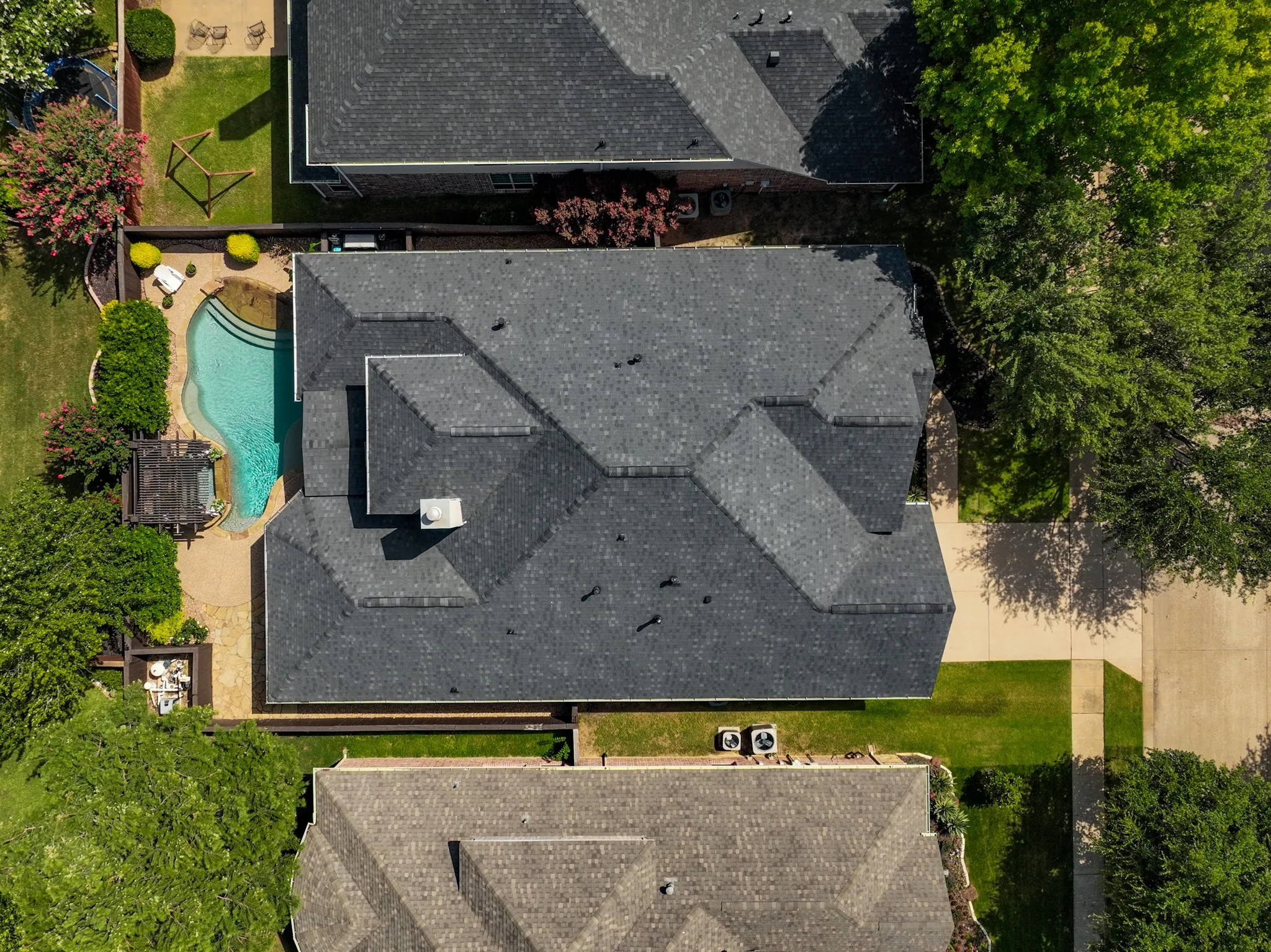Single Family Residence For Sale in Denton County , 8160 Holliday Road, Lantana, Texas 76226, 4 Bedroom, 4 Bathroom, 2 Garage spaces, 3,187 Sqft, built in 2005, mls#21311495, Real Estate Agent in Lantana, Homes For Sale in Denton county, Homes For Sale in Lantana, Realtor in Lantana Texas, Real Estate Brokerage Independent Realty Texas, Luminita Cordes Realtor