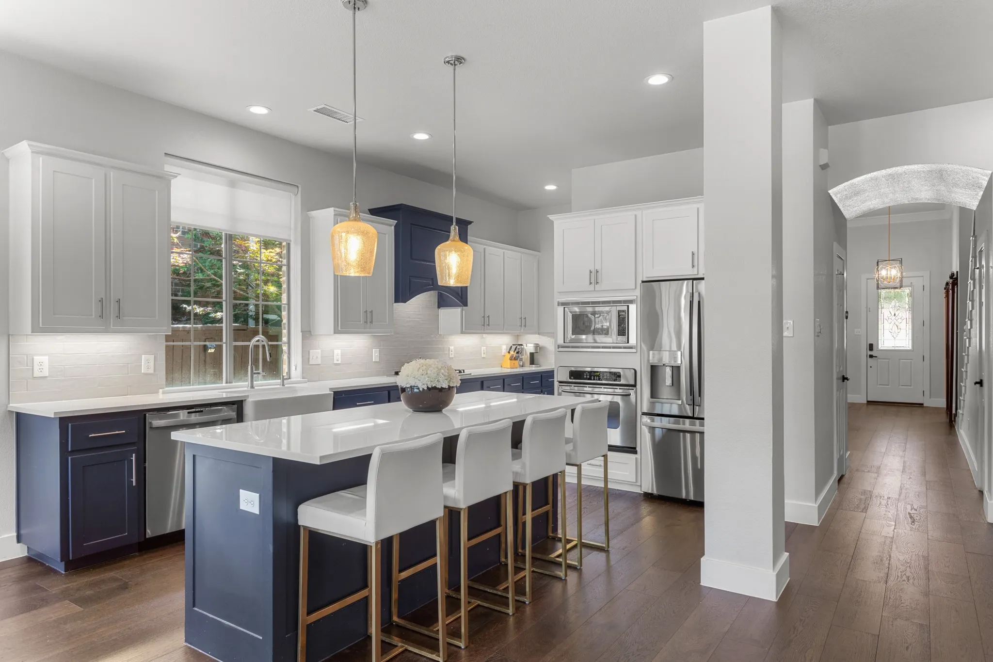 Single Family Residence For Sale in Denton County , 8160 Holliday Road, Lantana, Texas 76226, 4 Bedroom, 4 Bathroom, 2 Garage spaces, 3,187 Sqft, built in 2005, mls#21311495, Real Estate Agent in Lantana, Homes For Sale in Denton county, Homes For Sale in Lantana, Realtor in Lantana Texas, Real Estate Brokerage Independent Realty Texas, Luminita Cordes Realtor