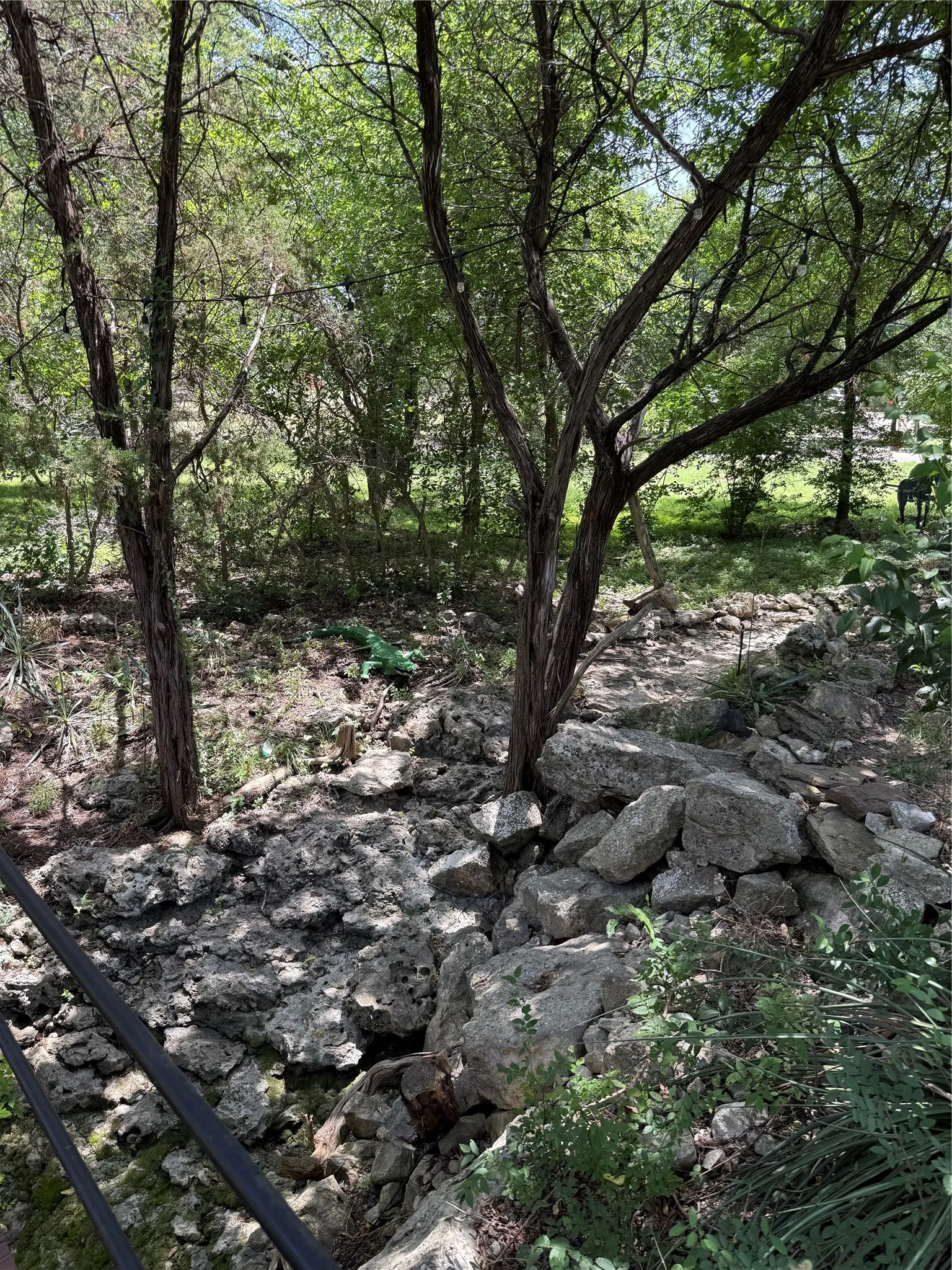 Single Family Residence For Sale in Johnson County , 9217 Indian Trail, Rio Vista, Texas 76093, 3 Bedroom, 3 Bathroom, 2 Garage spaces, 1,450 Sqft, built in 2001, Price $345,000, mls#21316813, Real Estate Agent in Rio Vista, Homes For Sale in Johnson county, Homes For Sale in Rio Vista, Realtor in Rio Vista Texas, Real Estate Brokerage Independent Realty Texas, Luminita Cordes Realtor