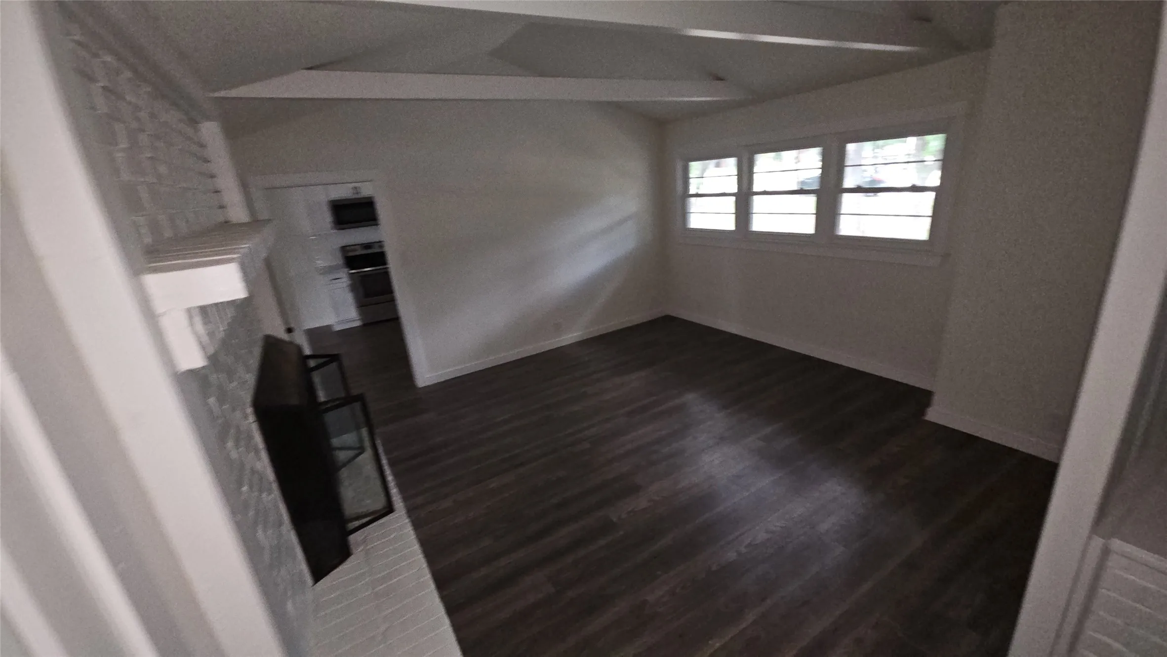 Single Family Residence For Sale in Tarrant County , 1712 Yolanda Drive, Fort Worth, Texas 76112, 3 Bedroom, 3 Bathroom, Garage spaces, 2,468 Sqft, built in 1953, mls#21309276, Real Estate Agent in Fort Worth, Homes For Sale in Tarrant county, Homes For Sale in Fort Worth, Realtor in Fort Worth Texas, Real Estate Brokerage Independent Realty Texas, Luminita Cordes Realtor