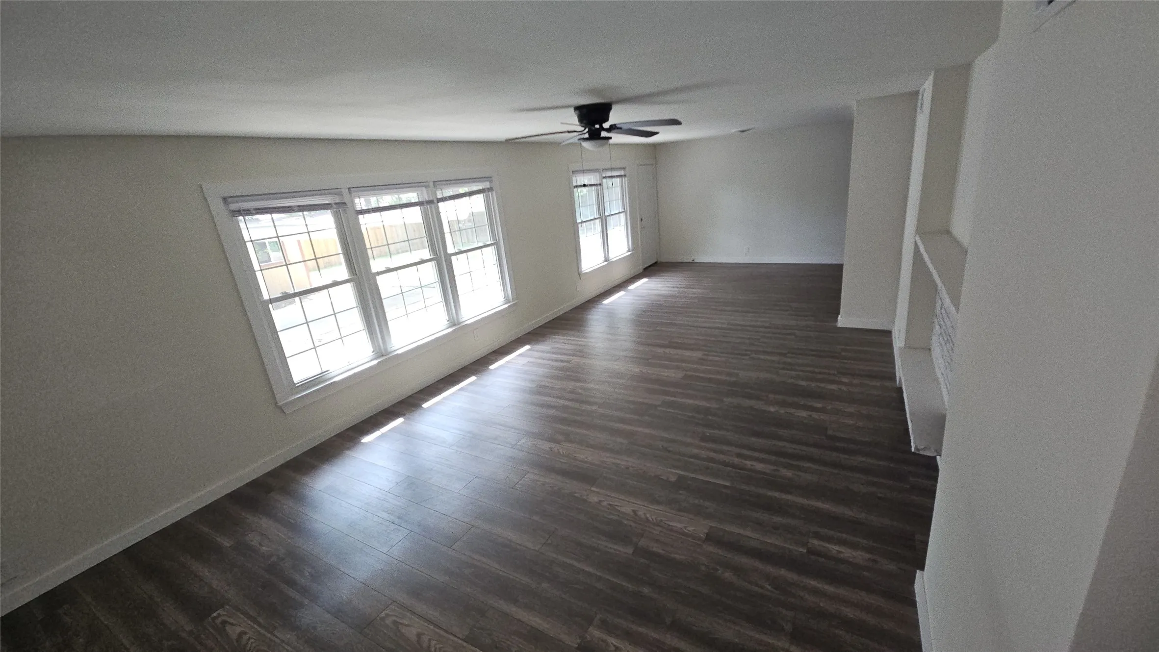 Single Family Residence For Sale in Tarrant County , 1712 Yolanda Drive, Fort Worth, Texas 76112, 3 Bedroom, 3 Bathroom, Garage spaces, 2,468 Sqft, built in 1953, mls#21309276, Real Estate Agent in Fort Worth, Homes For Sale in Tarrant county, Homes For Sale in Fort Worth, Realtor in Fort Worth Texas, Real Estate Brokerage Independent Realty Texas, Luminita Cordes Realtor
