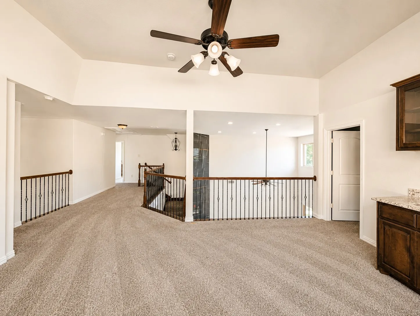 Single Family Residence For Sale in Collin County , 11366 Corsicana Drive, Frisco, Texas 75035, 5 Bedroom, 4 Bathroom, 2 Garage spaces, 3,510 Sqft, built in 2017, mls#21317145, Real Estate Agent in Frisco, Homes For Sale in Collin county, Homes For Sale in Frisco, Realtor in Frisco Texas, Real Estate Brokerage Independent Realty Texas, Luminita Cordes Realtor
