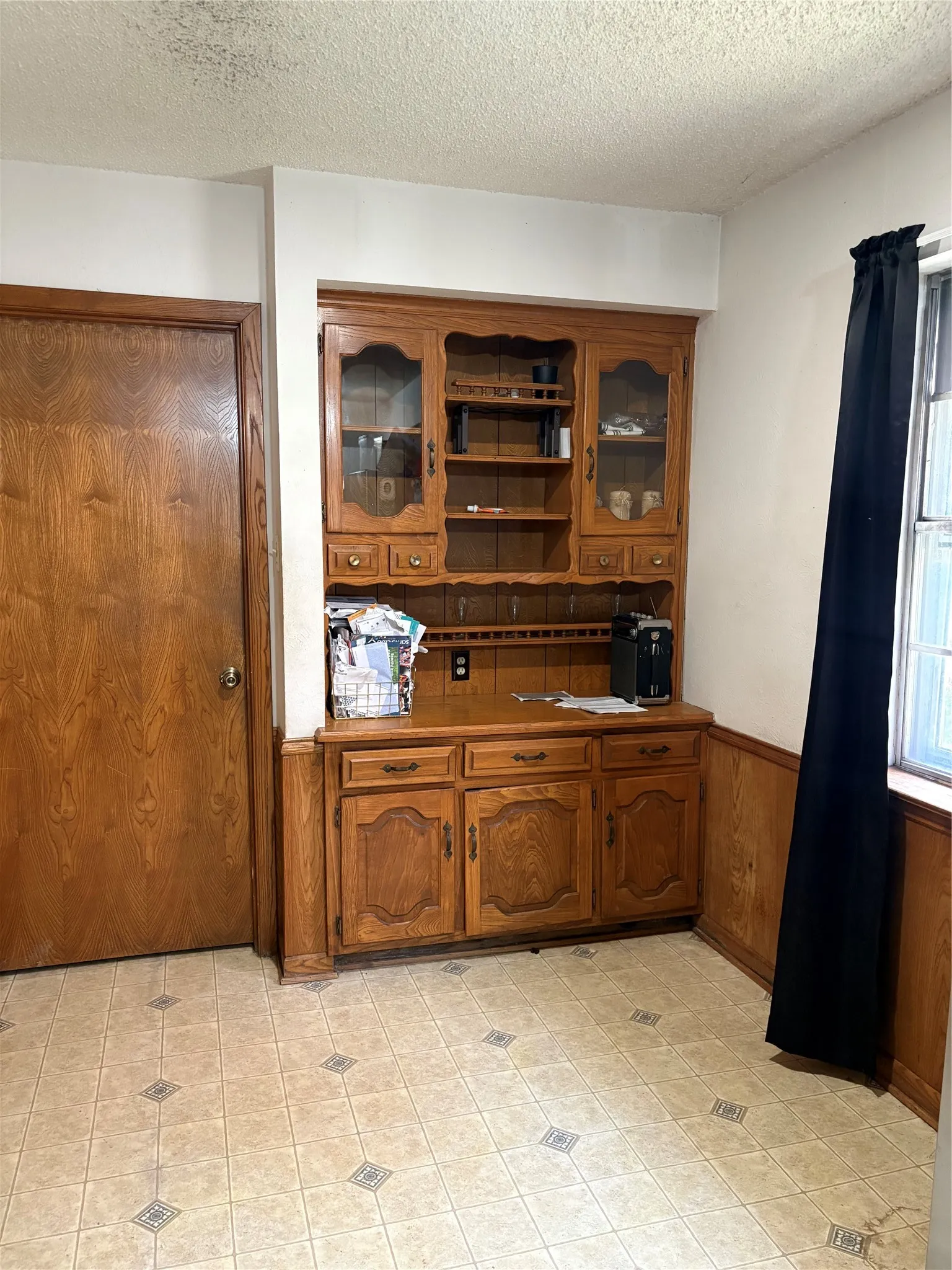 Single Family Residence For Sale in Dallas County , 702 Granada Drive, Duncanville, Texas 75116, 4 Bedroom, 2 Bathroom, 2 Garage spaces, 2,138 Sqft, built in 1970, mls#21317872, Real Estate Agent in Duncanville, Homes For Sale in Dallas county, Homes For Sale in Duncanville, Realtor in Duncanville Texas, Real Estate Brokerage Independent Realty Texas, Luminita Cordes Realtor