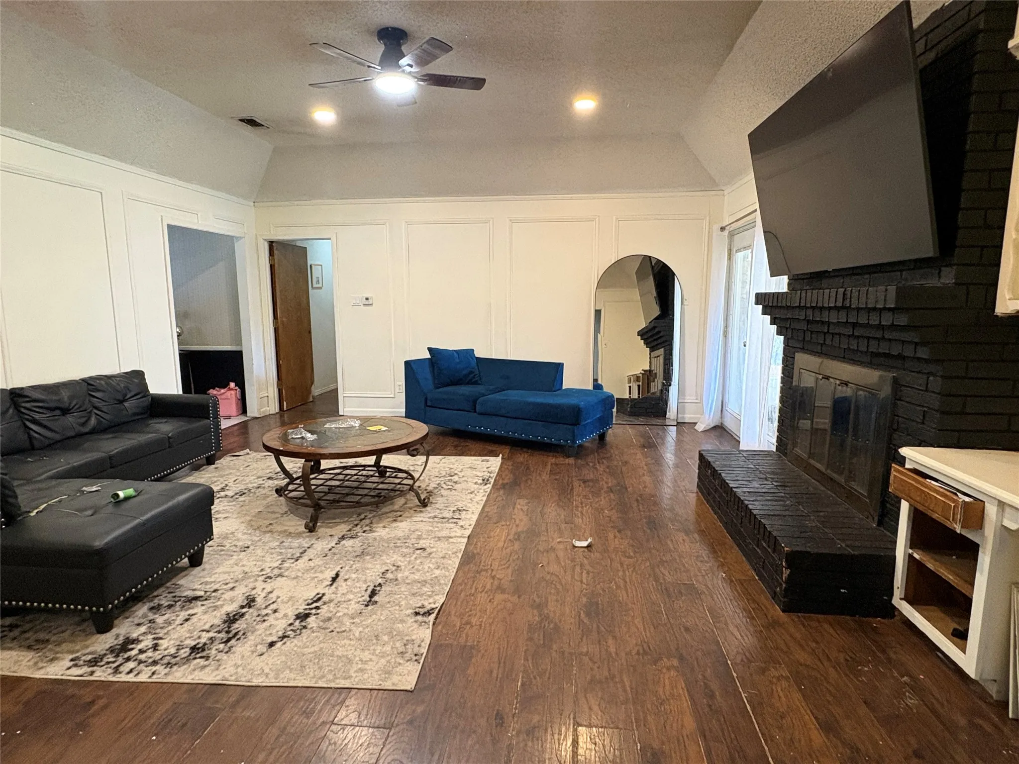 Single Family Residence For Sale in Dallas County , 702 Granada Drive, Duncanville, Texas 75116, 4 Bedroom, 2 Bathroom, 2 Garage spaces, 2,138 Sqft, built in 1970, mls#21317872, Real Estate Agent in Duncanville, Homes For Sale in Dallas county, Homes For Sale in Duncanville, Realtor in Duncanville Texas, Real Estate Brokerage Independent Realty Texas, Luminita Cordes Realtor