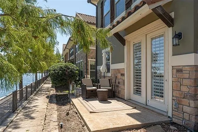 Condominium For Sale in Dallas County , 6728 Marbella, Irving, Texas 75039, 3 Bedroom, 3 Bathroom, 2 Garage spaces, 2,858 Sqft, built in 2008, mls#21318059, Real Estate Agent in Irving, Homes For Sale in Dallas county, Homes For Sale in Irving, Realtor in Irving Texas, Real Estate Brokerage Independent Realty Texas, Luminita Cordes Realtor