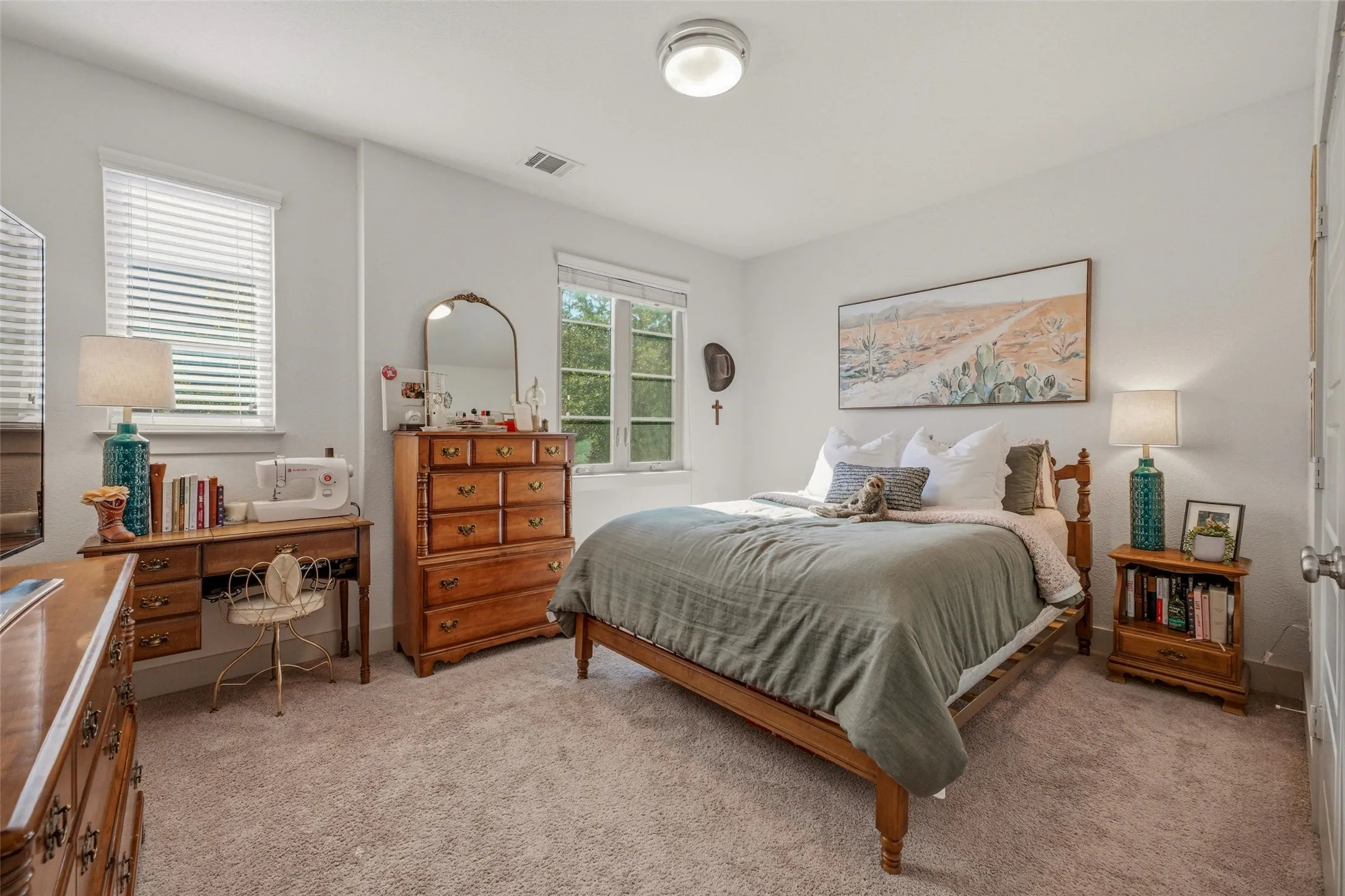 Single Family Residence For Sale in Tarrant County , 210 Wimberly Street, Fort Worth, Texas 76107, 3 Bedroom, 3 Bathroom, 2 Garage spaces, 2,081 Sqft, built in 2016, mls#21316054, Real Estate Agent in Fort Worth, Homes For Sale in Tarrant county, Homes For Sale in Fort Worth, Realtor in Fort Worth Texas, Real Estate Brokerage Independent Realty Texas, Luminita Cordes Realtor