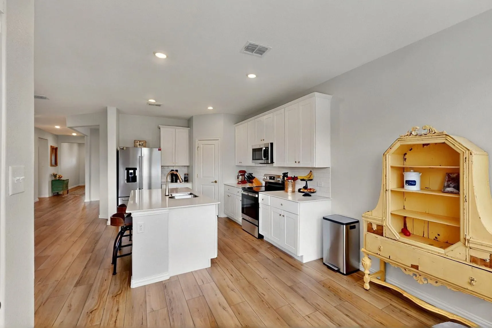 Single Family Residence For Sale in Collin County , 5107 Penrose Drive, Princeton, Texas 75407, 4 Bedroom, 3 Bathroom, 2 Garage spaces, 2,347 Sqft, built in 2023, mls#21311542, Real Estate Agent in Princeton, Homes For Sale in Collin county, Homes For Sale in Princeton, Realtor in Princeton Texas, Real Estate Brokerage Independent Realty Texas, Luminita Cordes Realtor