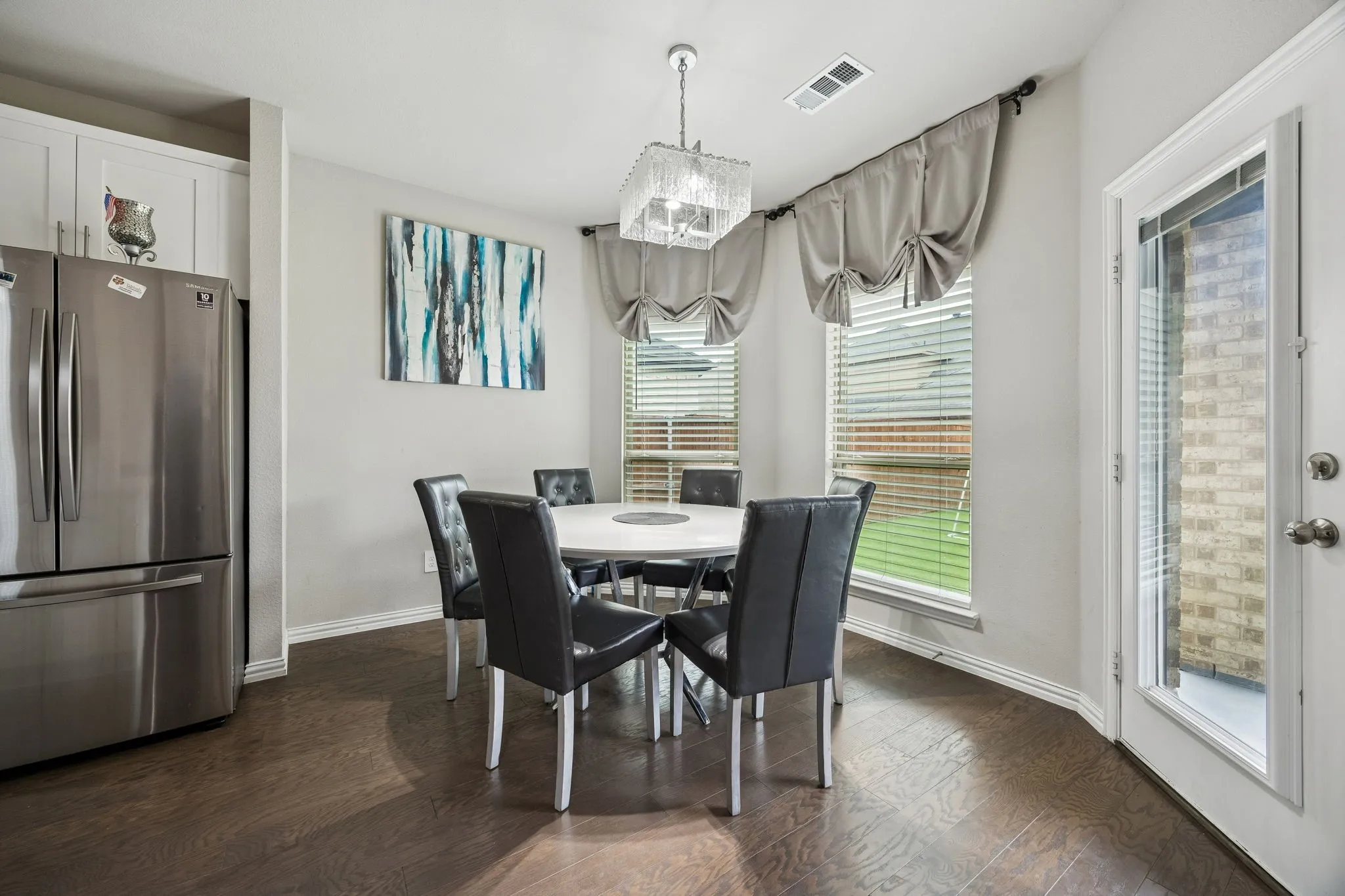 Single Family Residence For Sale in Collin County , 3217 Wedgewood Way, Wylie, Texas 75098, 5 Bedroom, 4 Bathroom, 2 Garage spaces, 3,877 Sqft, built in 2022, mls#21318066, Real Estate Agent in Wylie, Homes For Sale in Collin county, Homes For Sale in Wylie, Realtor in Wylie Texas, Real Estate Brokerage Independent Realty Texas, Luminita Cordes Realtor