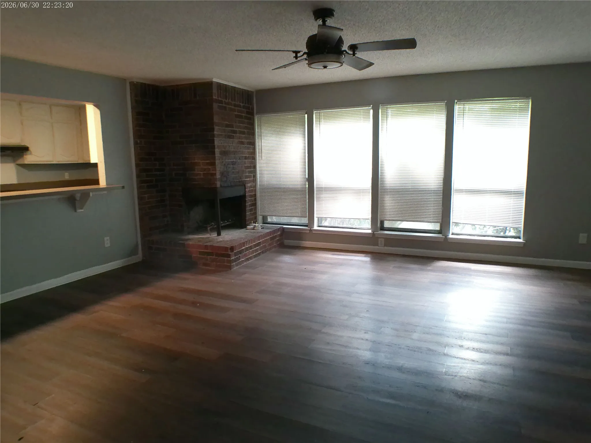 Duplex For Rent in Tarrant County , 4507 Menzer Road, Fort Worth, Texas 76103, 3 Bedroom, 2 Bathroom, 2 Garage spaces, 1,585 Sqft, built in 1978, mls#21318023, Real Estate Agent in Fort Worth, Homes For Rent in Tarrant county, Homes For Rent in Fort Worth, Realtor in Fort Worth Texas, Real Estate Brokerage Independent Realty Texas, Luminita Cordes Realtor