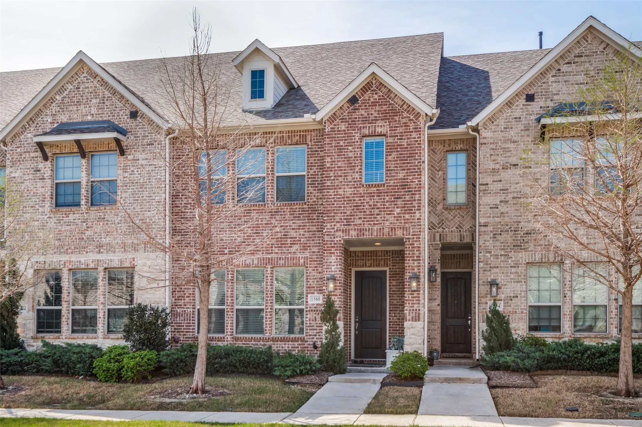 Brick exterior featuring varied color tones