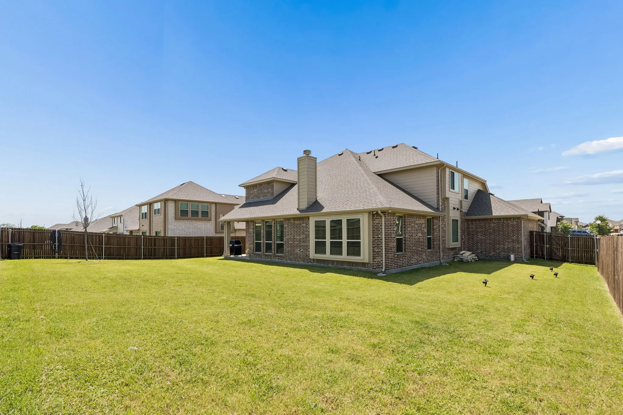 Single Family Residence For Sale in Dallas County , 6517 Harwich Drive, Mesquite, Texas 75181, 5 Bedroom, 4 Bathroom, 3 Garage spaces, 3,431 Sqft, built in 2023, mls#21314168, Real Estate Agent in Mesquite, Homes For Sale in Dallas county, Homes For Sale in Mesquite, Realtor in Mesquite Texas, Real Estate Brokerage Independent Realty Texas, Luminita Cordes Realtor
