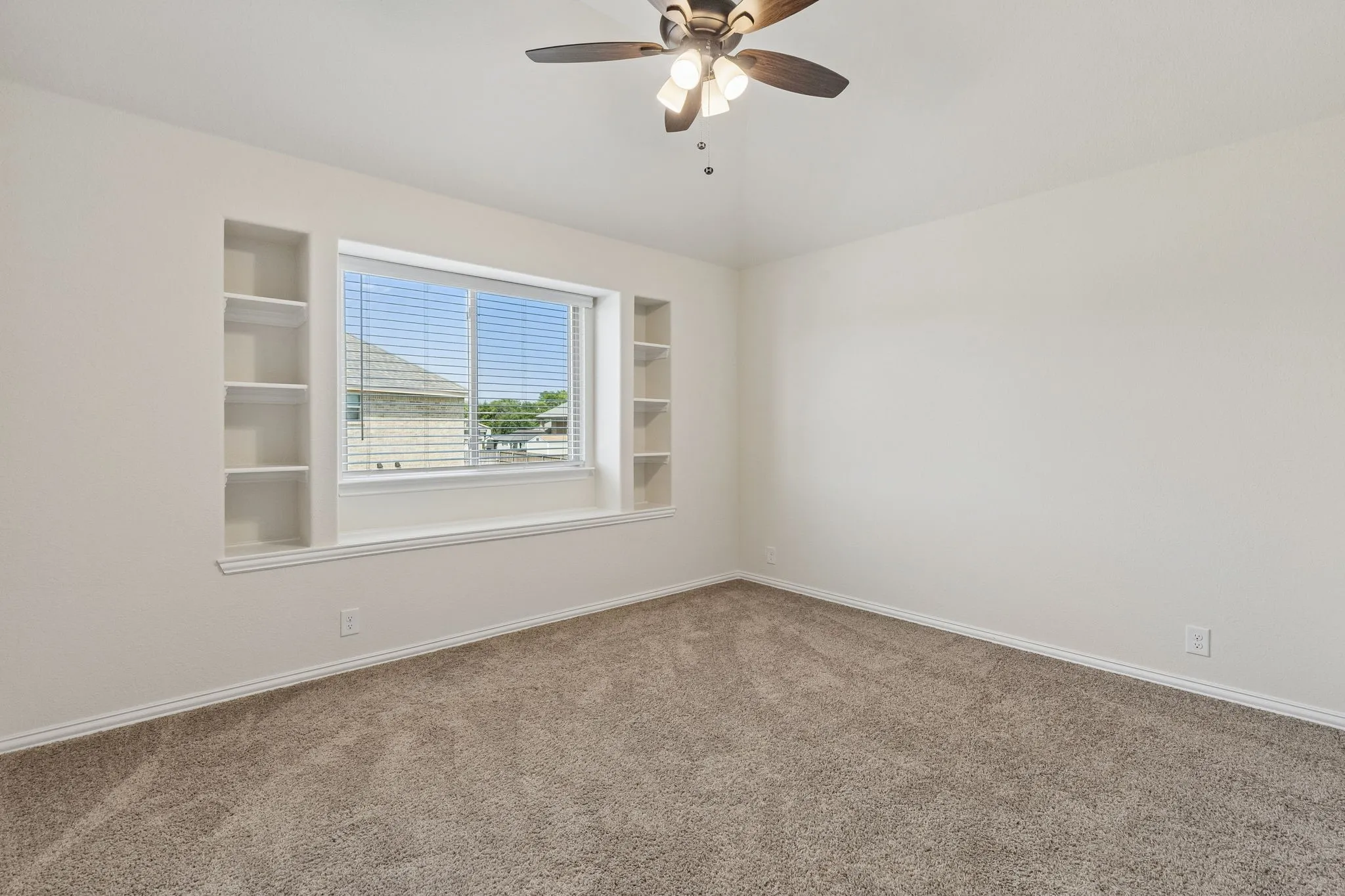 Single Family Residence For Sale in Dallas County , 6517 Harwich Drive, Mesquite, Texas 75181, 5 Bedroom, 4 Bathroom, 3 Garage spaces, 3,431 Sqft, built in 2023, mls#21314168, Real Estate Agent in Mesquite, Homes For Sale in Dallas county, Homes For Sale in Mesquite, Realtor in Mesquite Texas, Real Estate Brokerage Independent Realty Texas, Luminita Cordes Realtor