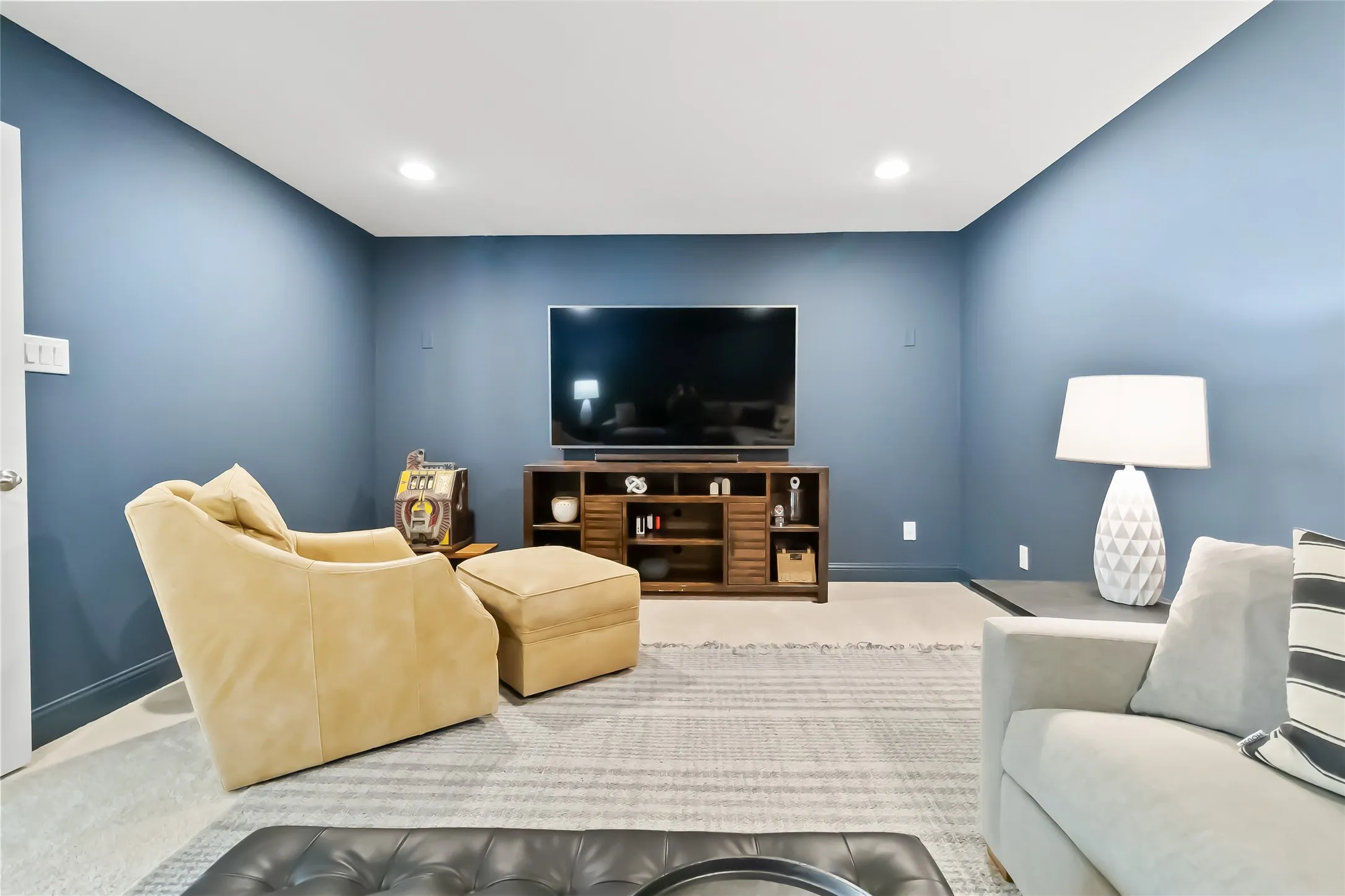 Single Family Residence For Rent in Collin County , 1812 Scotney Court, Celina, Texas 75009, 5 Bedroom, 5 Bathroom, 3 Garage spaces, 3,755 Sqft, built in 2021, mls#21318080, Real Estate Agent in Celina, Homes For Rent in Collin county, Homes For Rent in Celina, Realtor in Celina Texas, Real Estate Brokerage Independent Realty Texas, Luminita Cordes Realtor