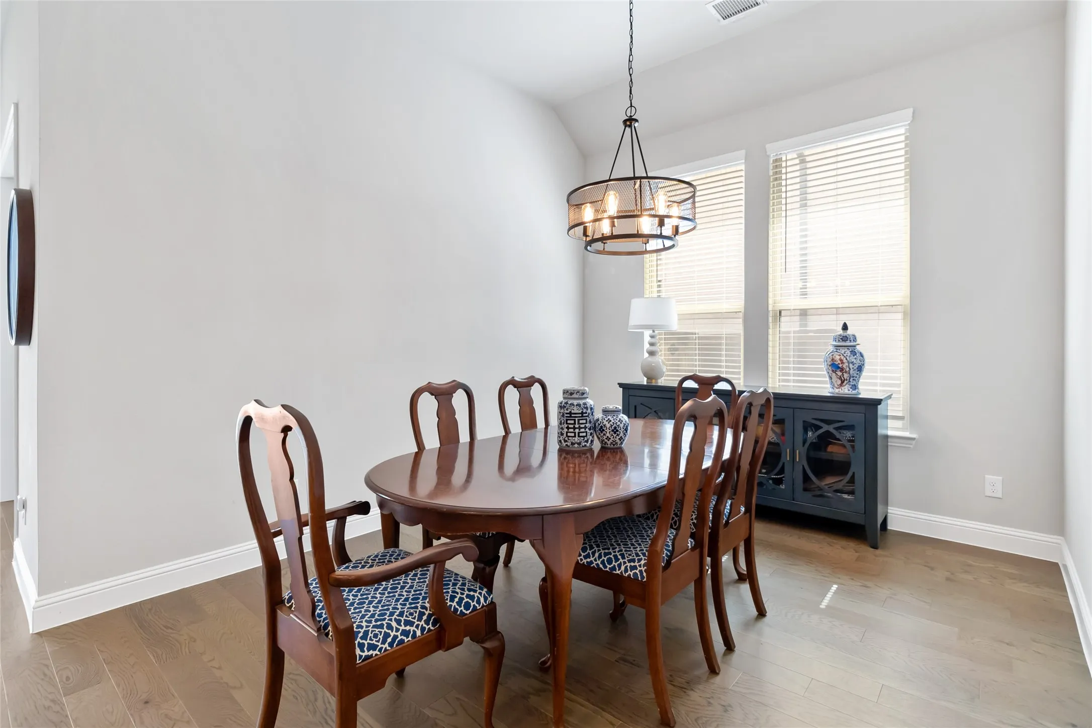 Single Family Residence For Rent in Collin County , 1812 Scotney Court, Celina, Texas 75009, 5 Bedroom, 5 Bathroom, 3 Garage spaces, 3,755 Sqft, built in 2021, mls#21318080, Real Estate Agent in Celina, Homes For Rent in Collin county, Homes For Rent in Celina, Realtor in Celina Texas, Real Estate Brokerage Independent Realty Texas, Luminita Cordes Realtor