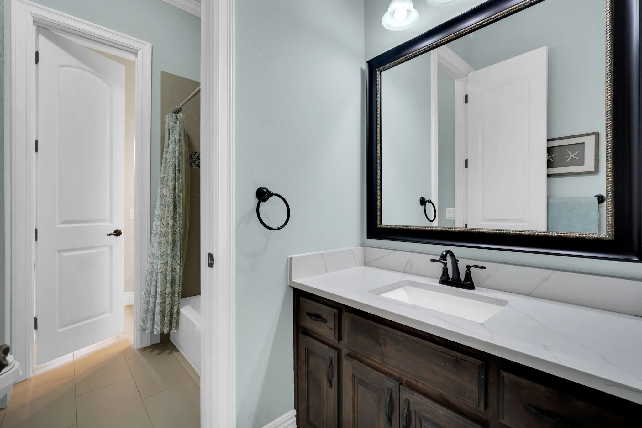 Bathroom 2B