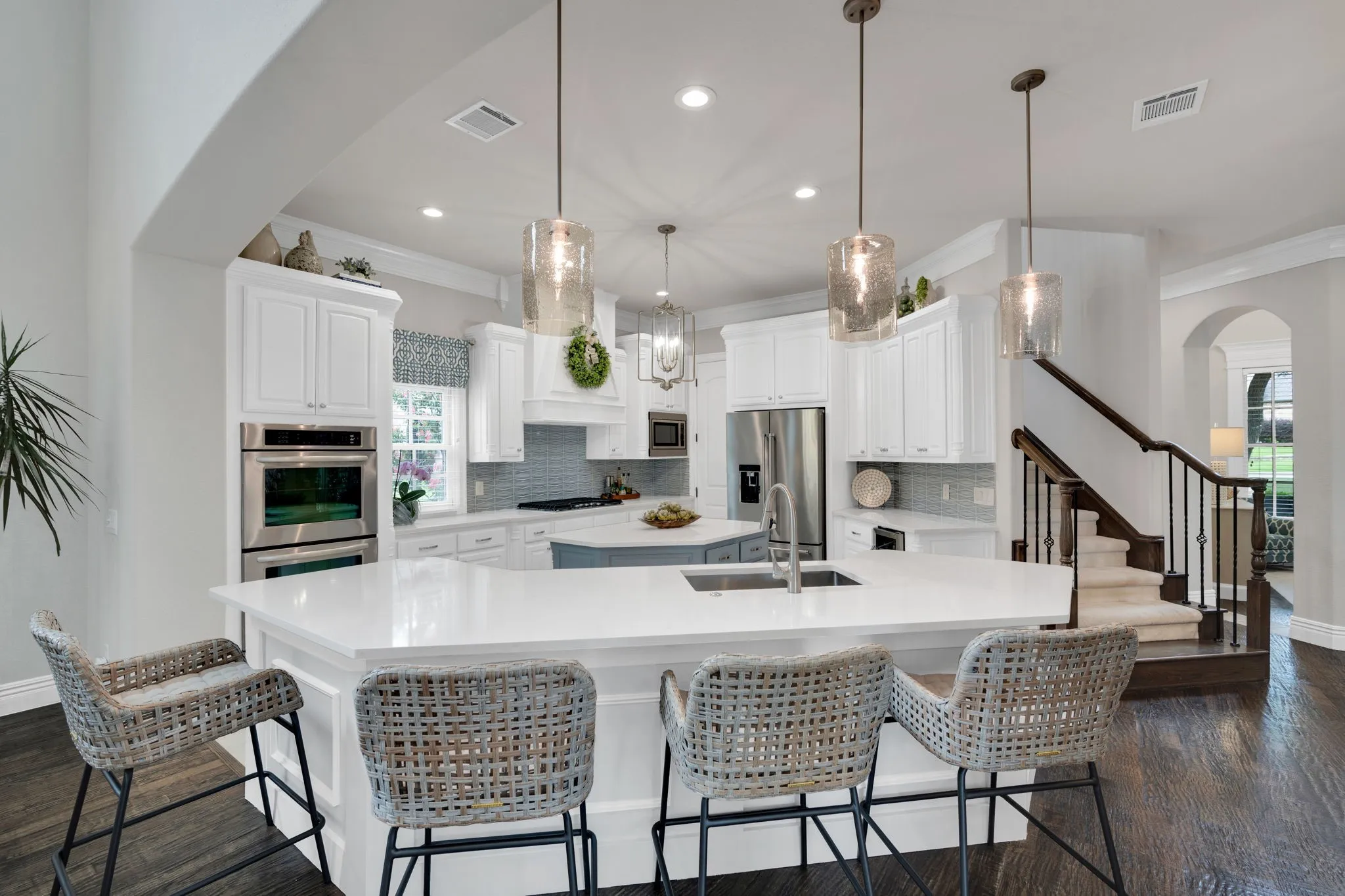Single Family Residence For Sale in Tarrant County , 1400 Norwegian Wood Court, Mansfield, Texas 76063, 5 Bedroom, 5 Bathroom, 3 Garage spaces, 5,200 Sqft, built in 2012, mls#21313709, Real Estate Agent in Mansfield, Homes For Sale in Tarrant county, Homes For Sale in Mansfield, Realtor in Mansfield Texas, Real Estate Brokerage Independent Realty Texas, Luminita Cordes Realtor