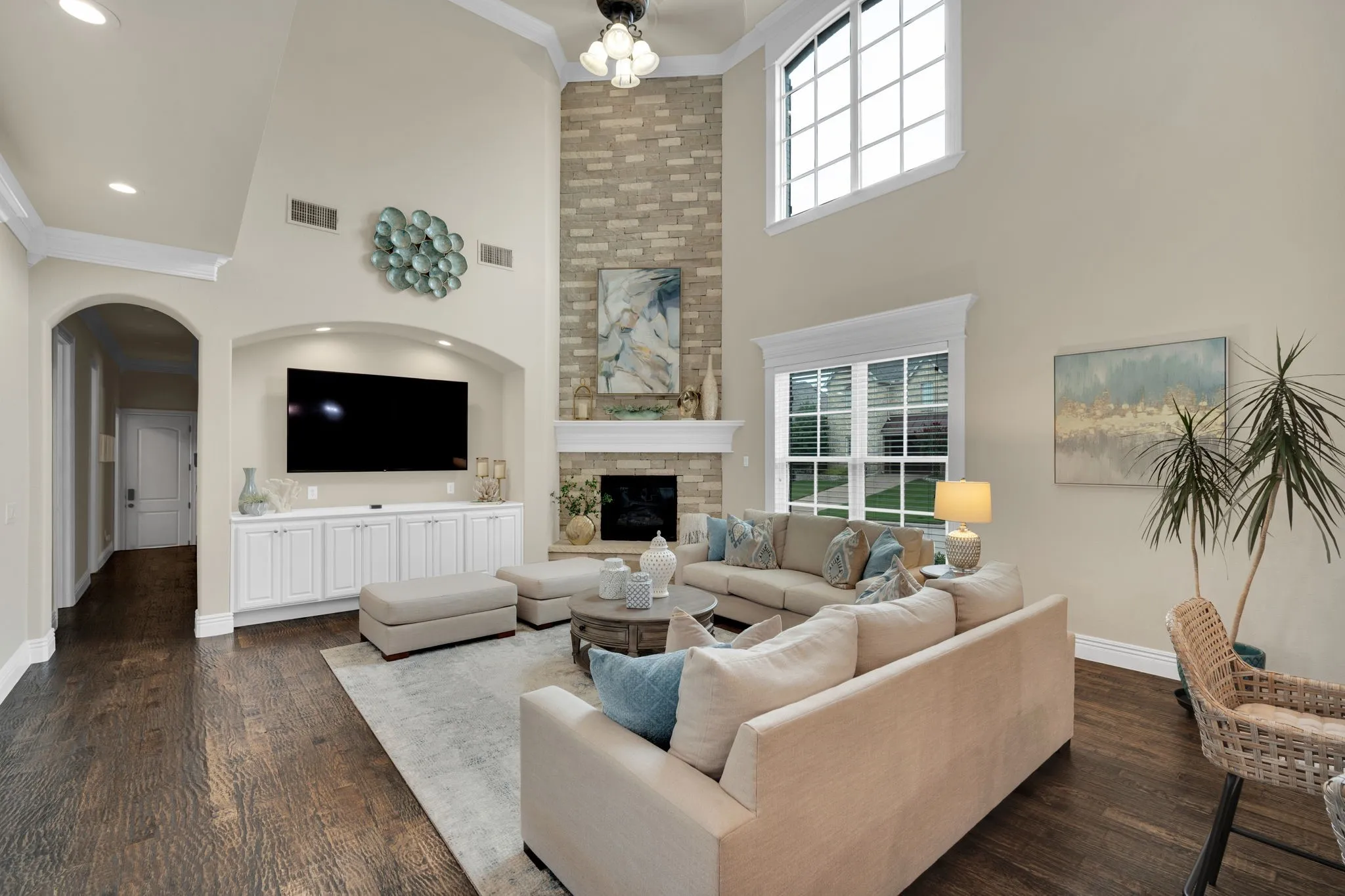 Single Family Residence For Sale in Tarrant County , 1400 Norwegian Wood Court, Mansfield, Texas 76063, 5 Bedroom, 5 Bathroom, 3 Garage spaces, 5,200 Sqft, built in 2012, mls#21313709, Real Estate Agent in Mansfield, Homes For Sale in Tarrant county, Homes For Sale in Mansfield, Realtor in Mansfield Texas, Real Estate Brokerage Independent Realty Texas, Luminita Cordes Realtor