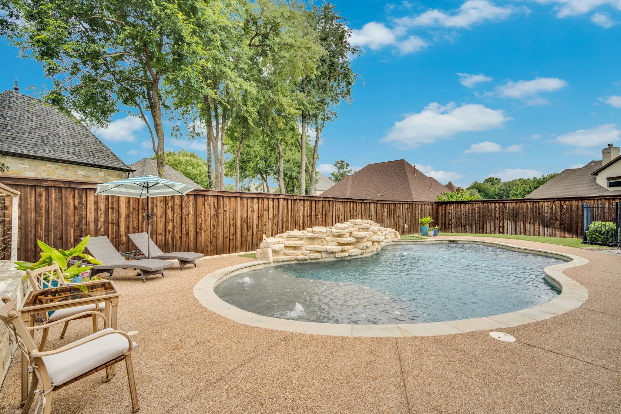Single Family Residence For Sale in Tarrant County , 1400 Norwegian Wood Court, Mansfield, Texas 76063, 5 Bedroom, 5 Bathroom, 3 Garage spaces, 5,200 Sqft, built in 2012, mls#21313709, Real Estate Agent in Mansfield, Homes For Sale in Tarrant county, Homes For Sale in Mansfield, Realtor in Mansfield Texas, Real Estate Brokerage Independent Realty Texas, Luminita Cordes Realtor