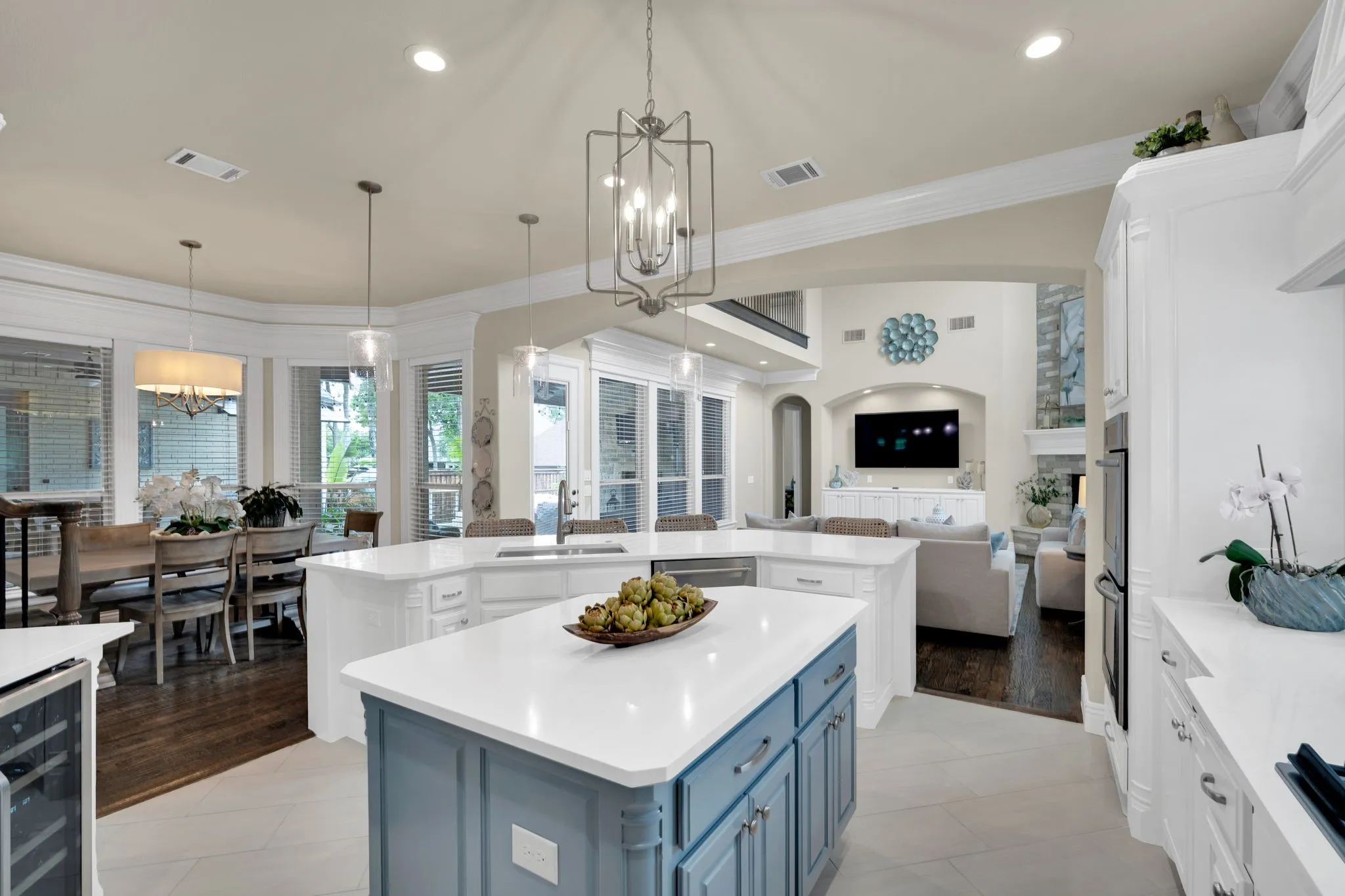 Single Family Residence For Sale in Tarrant County , 1400 Norwegian Wood Court, Mansfield, Texas 76063, 5 Bedroom, 5 Bathroom, 3 Garage spaces, 5,200 Sqft, built in 2012, mls#21313709, Real Estate Agent in Mansfield, Homes For Sale in Tarrant county, Homes For Sale in Mansfield, Realtor in Mansfield Texas, Real Estate Brokerage Independent Realty Texas, Luminita Cordes Realtor