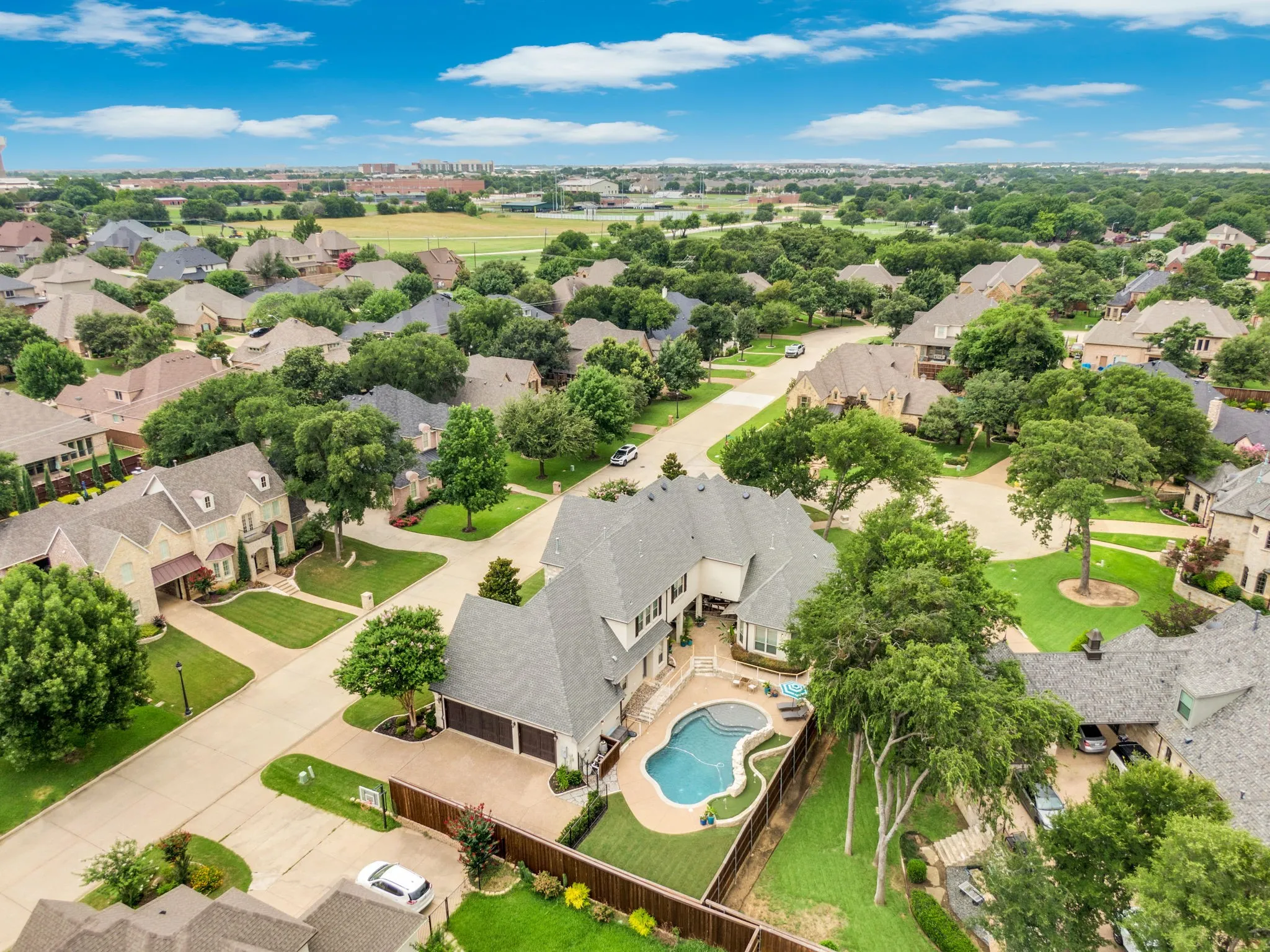 Single Family Residence For Sale in Tarrant County , 1400 Norwegian Wood Court, Mansfield, Texas 76063, 5 Bedroom, 5 Bathroom, 3 Garage spaces, 5,200 Sqft, built in 2012, mls#21313709, Real Estate Agent in Mansfield, Homes For Sale in Tarrant county, Homes For Sale in Mansfield, Realtor in Mansfield Texas, Real Estate Brokerage Independent Realty Texas, Luminita Cordes Realtor