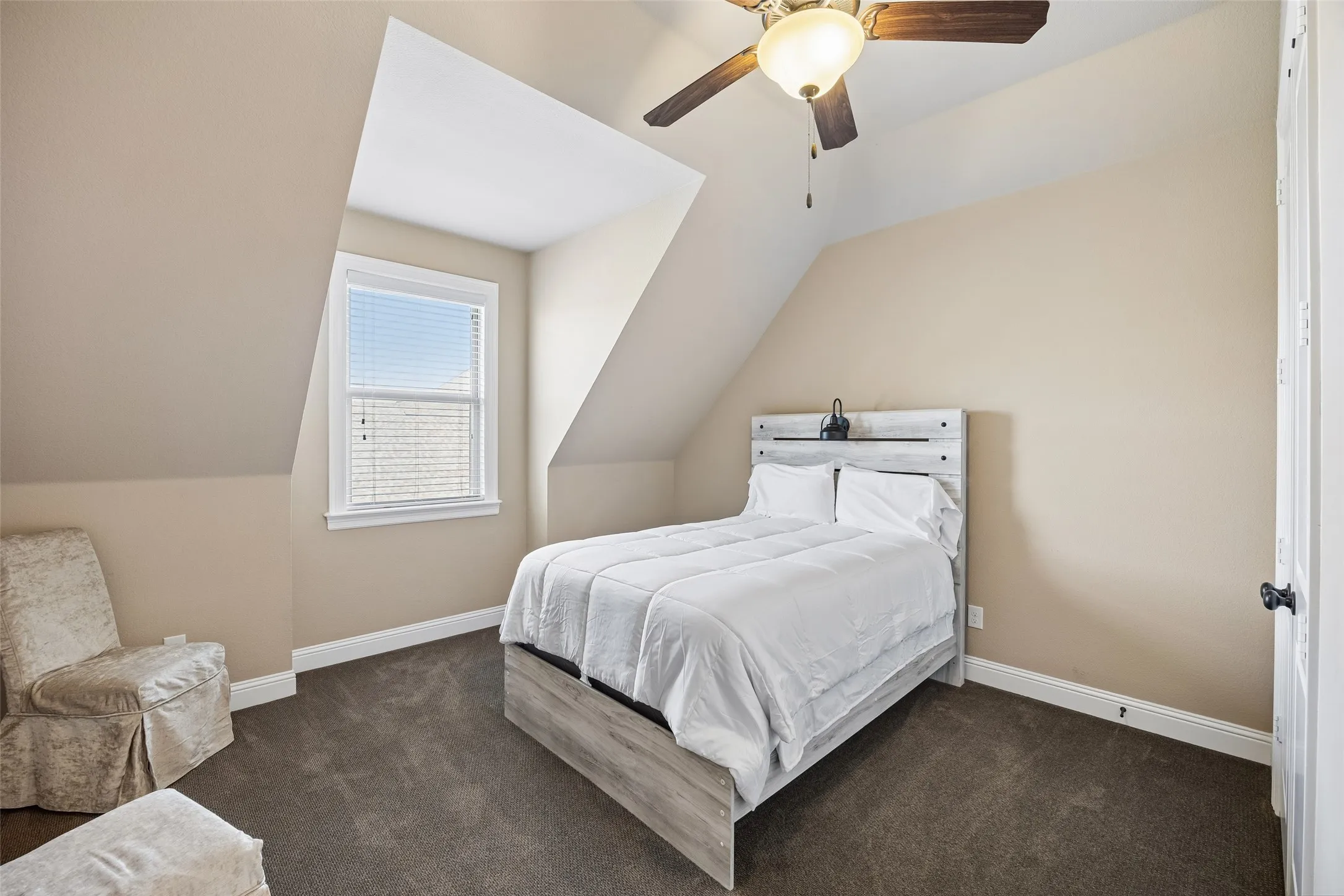 Single Family Residence For Rent in Tarrant County , 801 Rose Court, Keller, Texas 76248, 4 Bedroom, 4 Bathroom, 3 Garage spaces, 3,509 Sqft, built in 2015, mls#21316654, Real Estate Agent in Keller, Homes For Rent in Tarrant county, Homes For Rent in Keller, Realtor in Keller Texas, Real Estate Brokerage Independent Realty Texas, Luminita Cordes Realtor