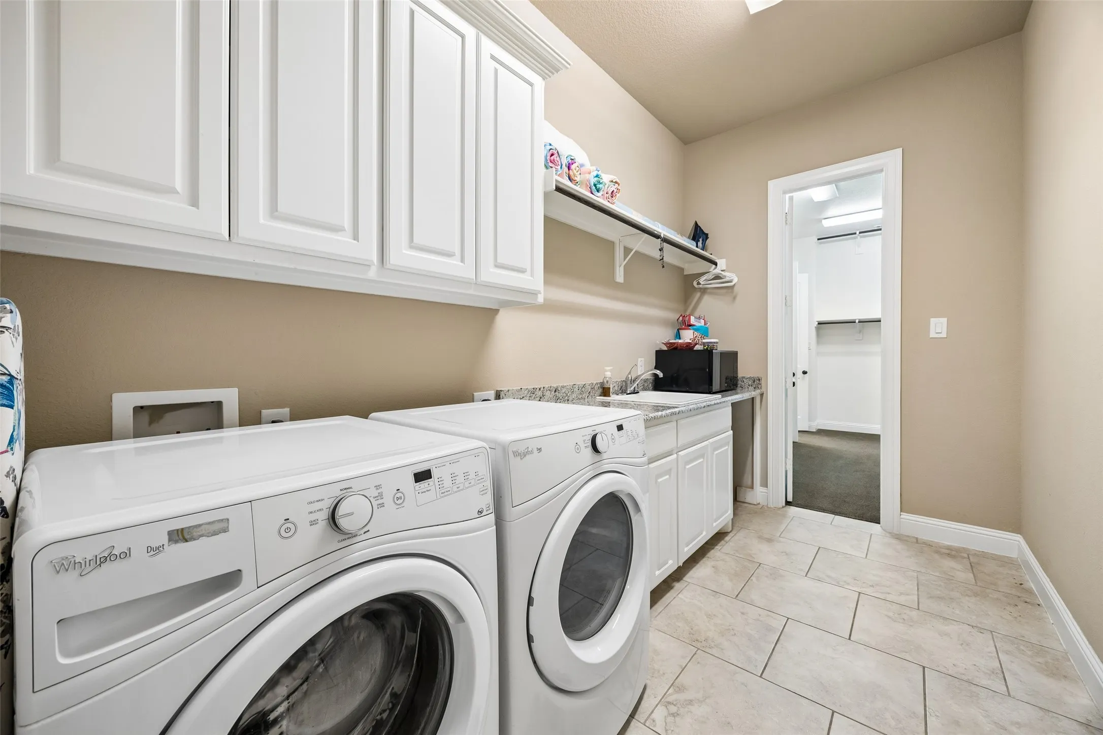 Single Family Residence For Rent in Tarrant County , 801 Rose Court, Keller, Texas 76248, 4 Bedroom, 4 Bathroom, 3 Garage spaces, 3,509 Sqft, built in 2015, mls#21316654, Real Estate Agent in Keller, Homes For Rent in Tarrant county, Homes For Rent in Keller, Realtor in Keller Texas, Real Estate Brokerage Independent Realty Texas, Luminita Cordes Realtor