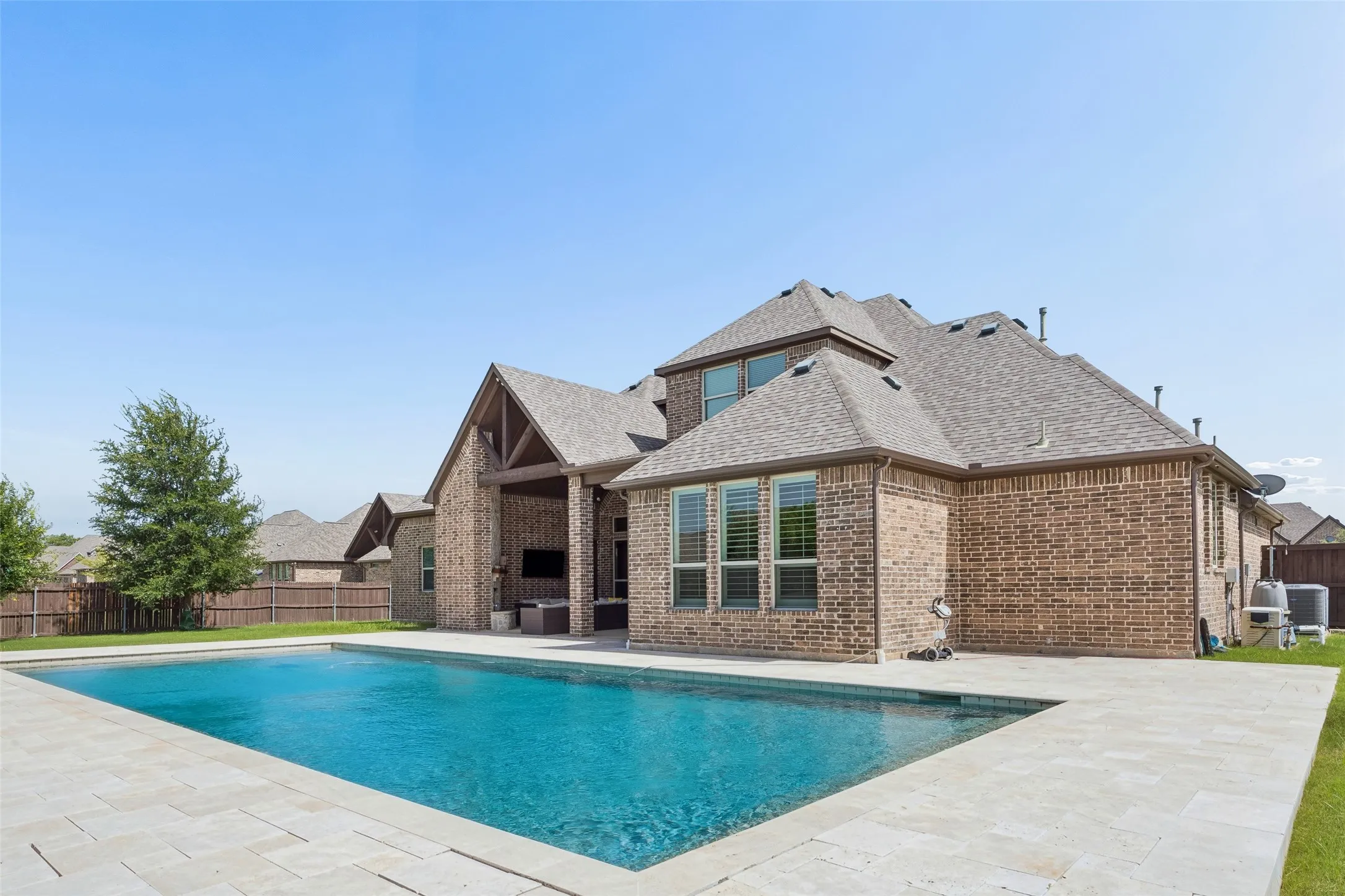 Single Family Residence For Rent in Tarrant County , 801 Rose Court, Keller, Texas 76248, 4 Bedroom, 4 Bathroom, 3 Garage spaces, 3,509 Sqft, built in 2015, mls#21316654, Real Estate Agent in Keller, Homes For Rent in Tarrant county, Homes For Rent in Keller, Realtor in Keller Texas, Real Estate Brokerage Independent Realty Texas, Luminita Cordes Realtor