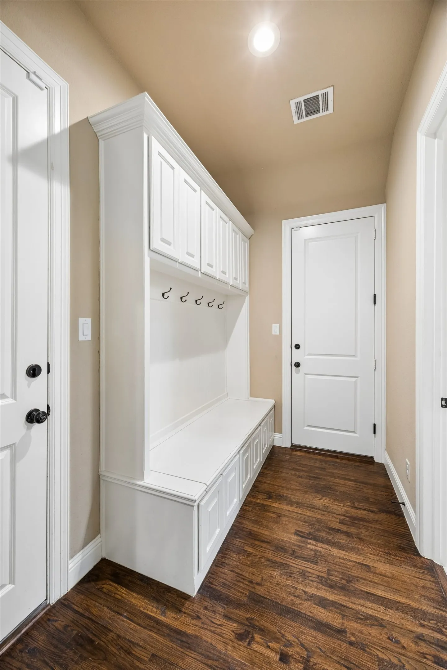 Single Family Residence For Rent in Tarrant County , 801 Rose Court, Keller, Texas 76248, 4 Bedroom, 4 Bathroom, 3 Garage spaces, 3,509 Sqft, built in 2015, mls#21316654, Real Estate Agent in Keller, Homes For Rent in Tarrant county, Homes For Rent in Keller, Realtor in Keller Texas, Real Estate Brokerage Independent Realty Texas, Luminita Cordes Realtor